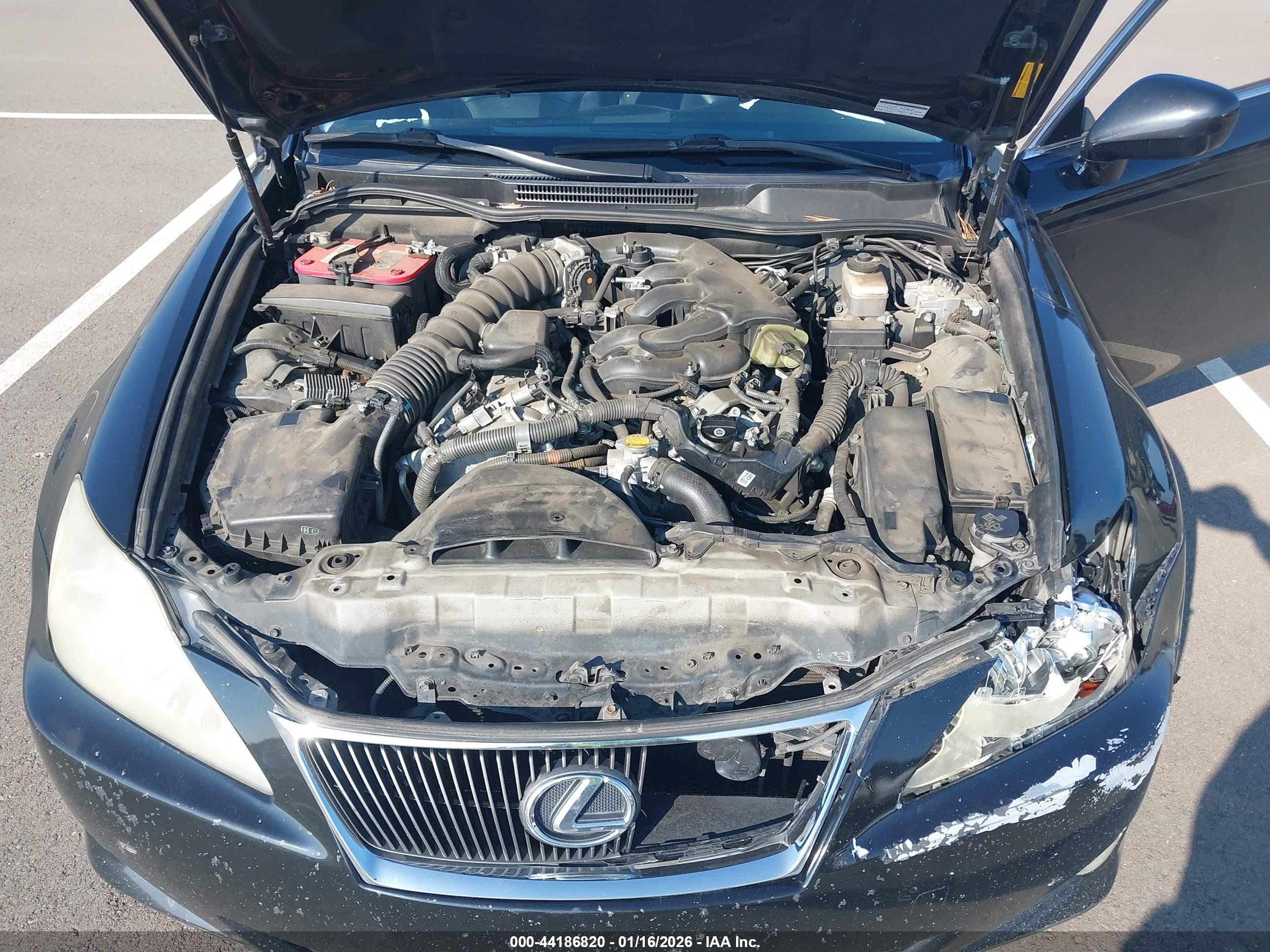 LEXUS IS image 10
