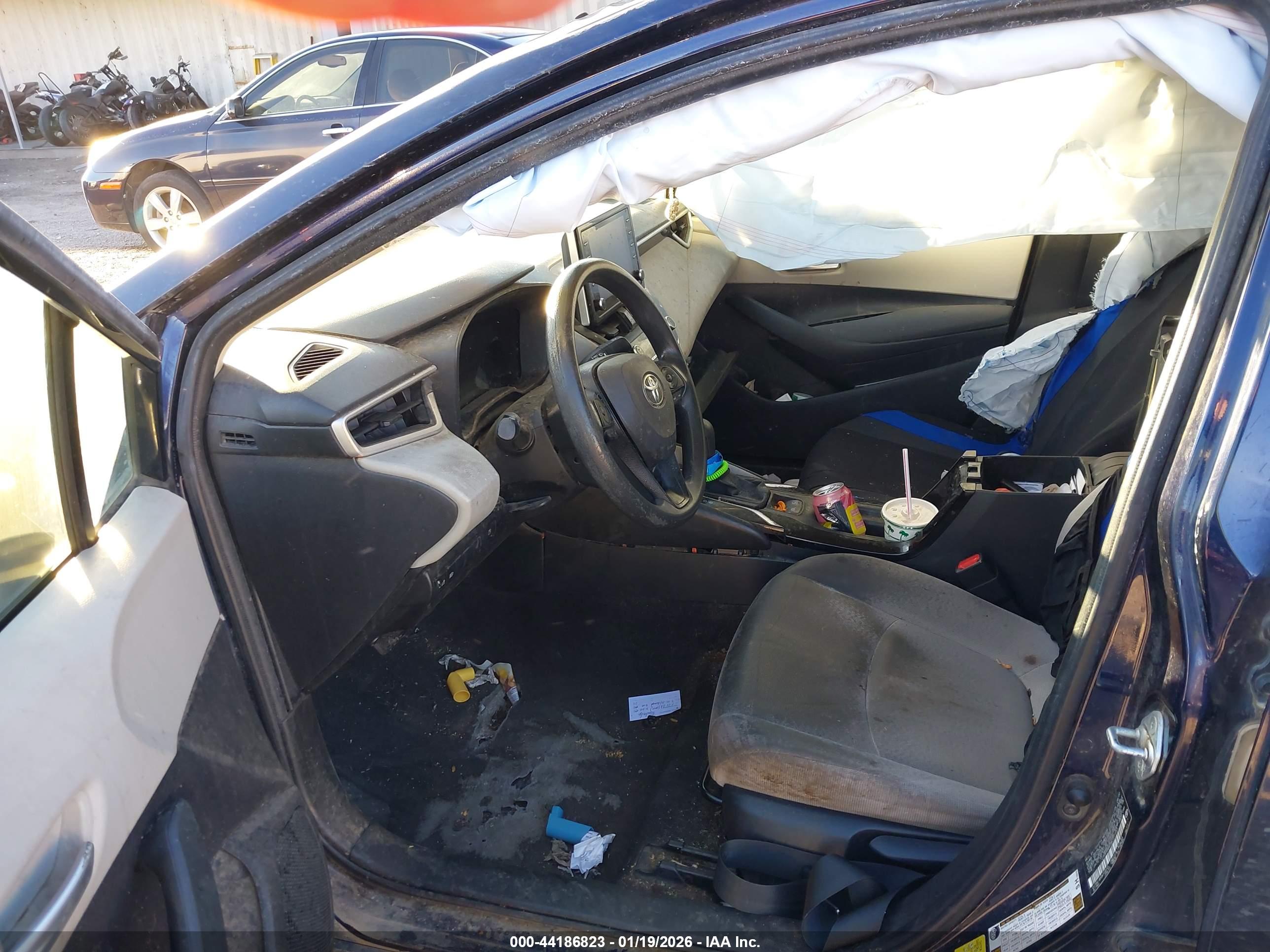 TOYOTA COROLLA image 5