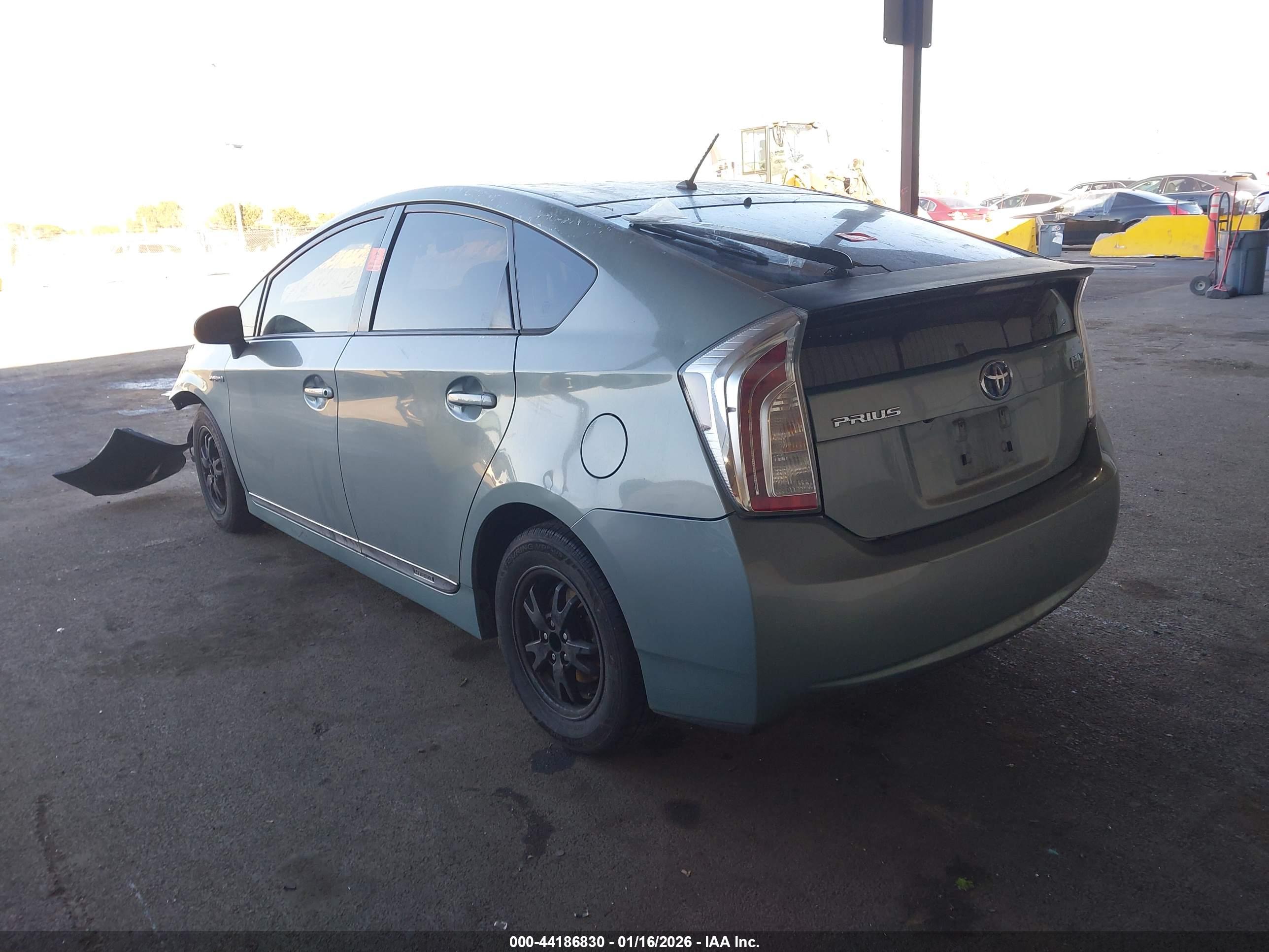 TOYOTA PRIUS image 3