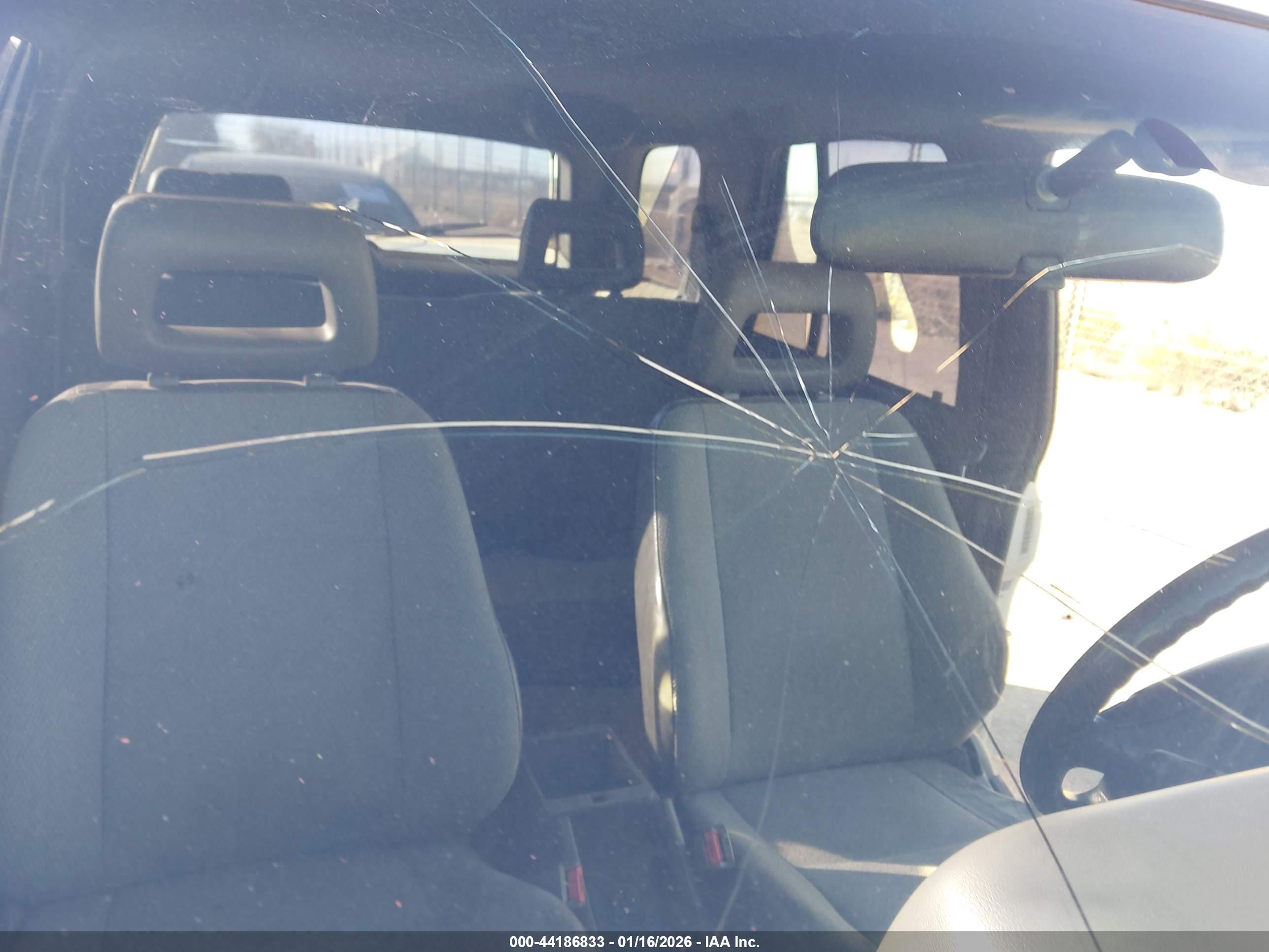 ISUZU RODEO image 6