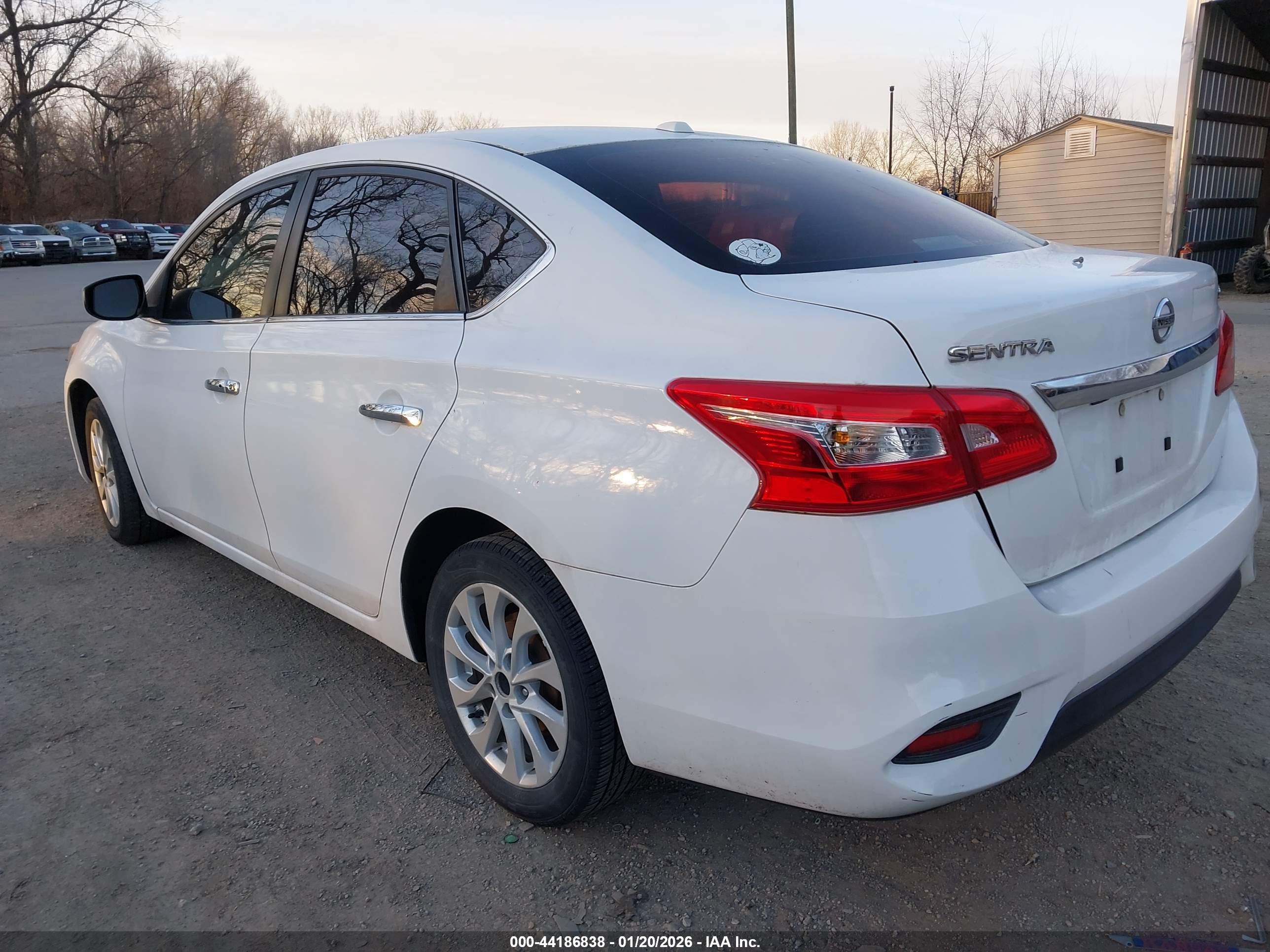 NISSAN SENTRA image 3