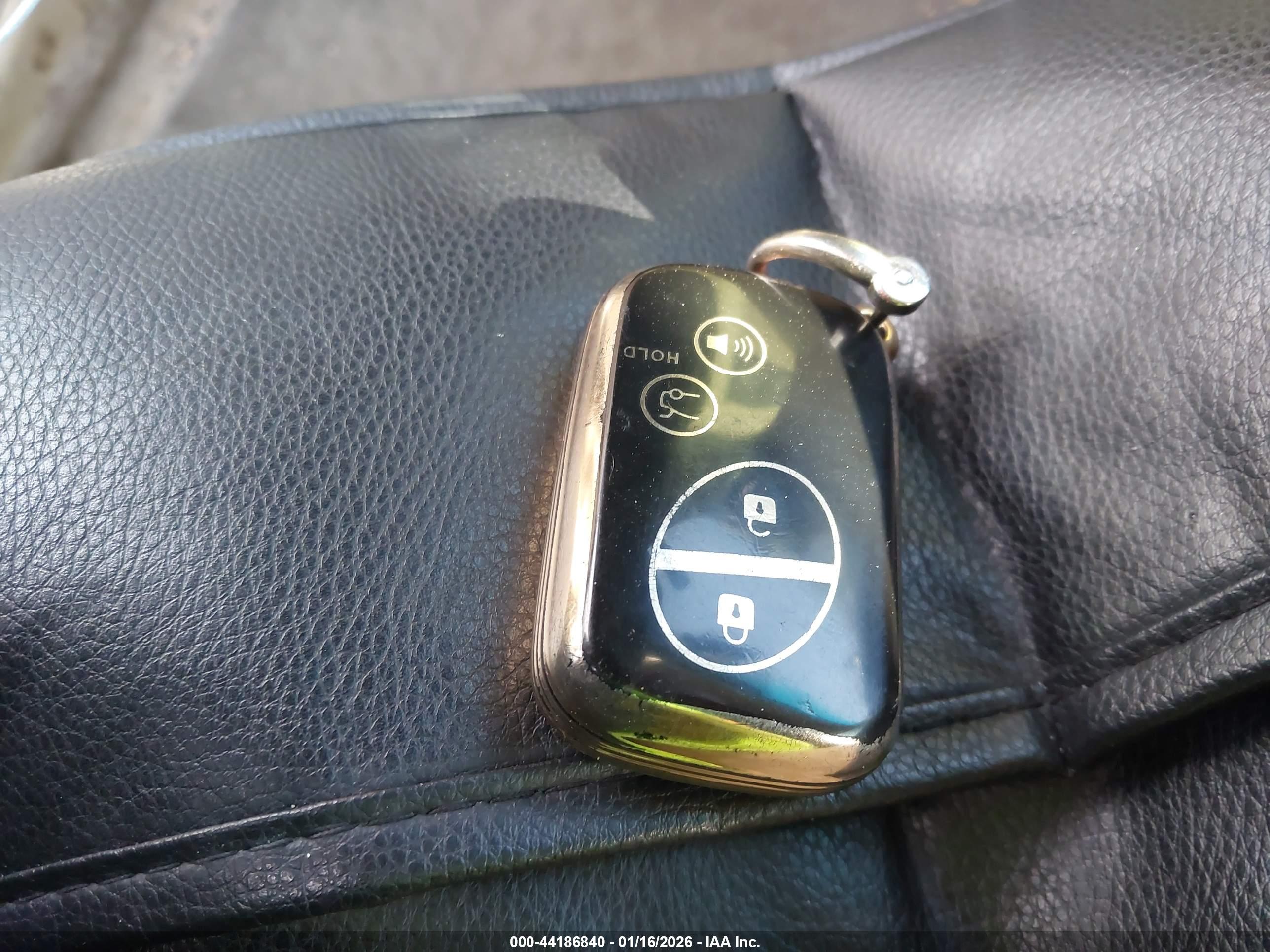 LEXUS RX image 11