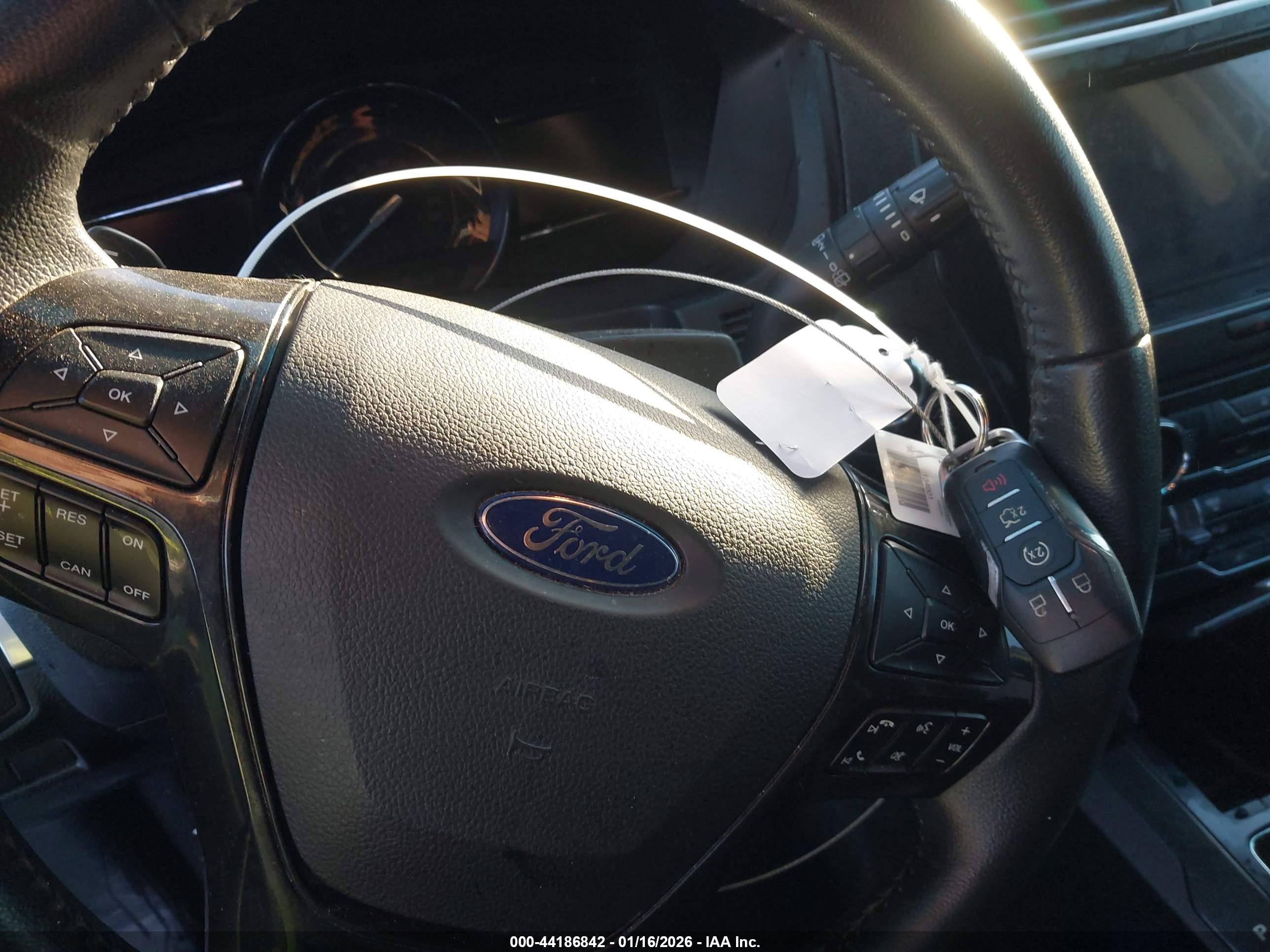 FORD EXPLORER image 11
