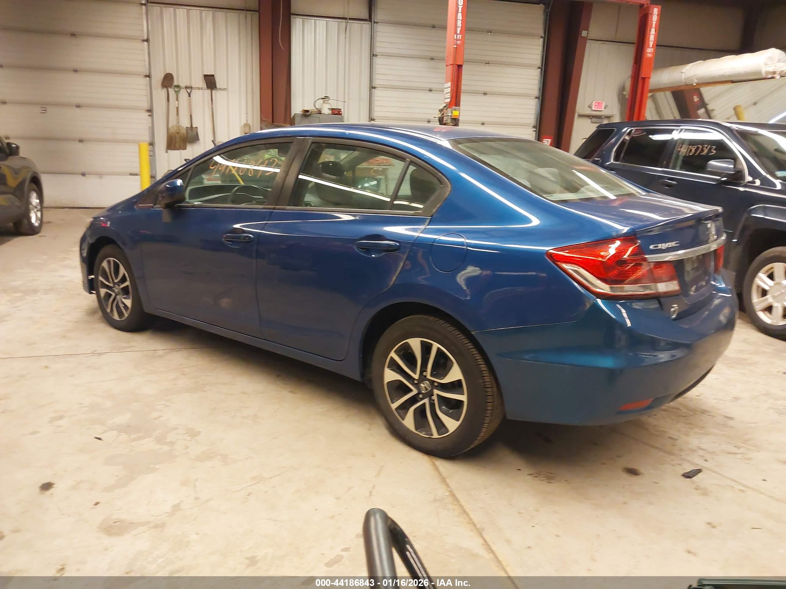 HONDA CIVIC image 3