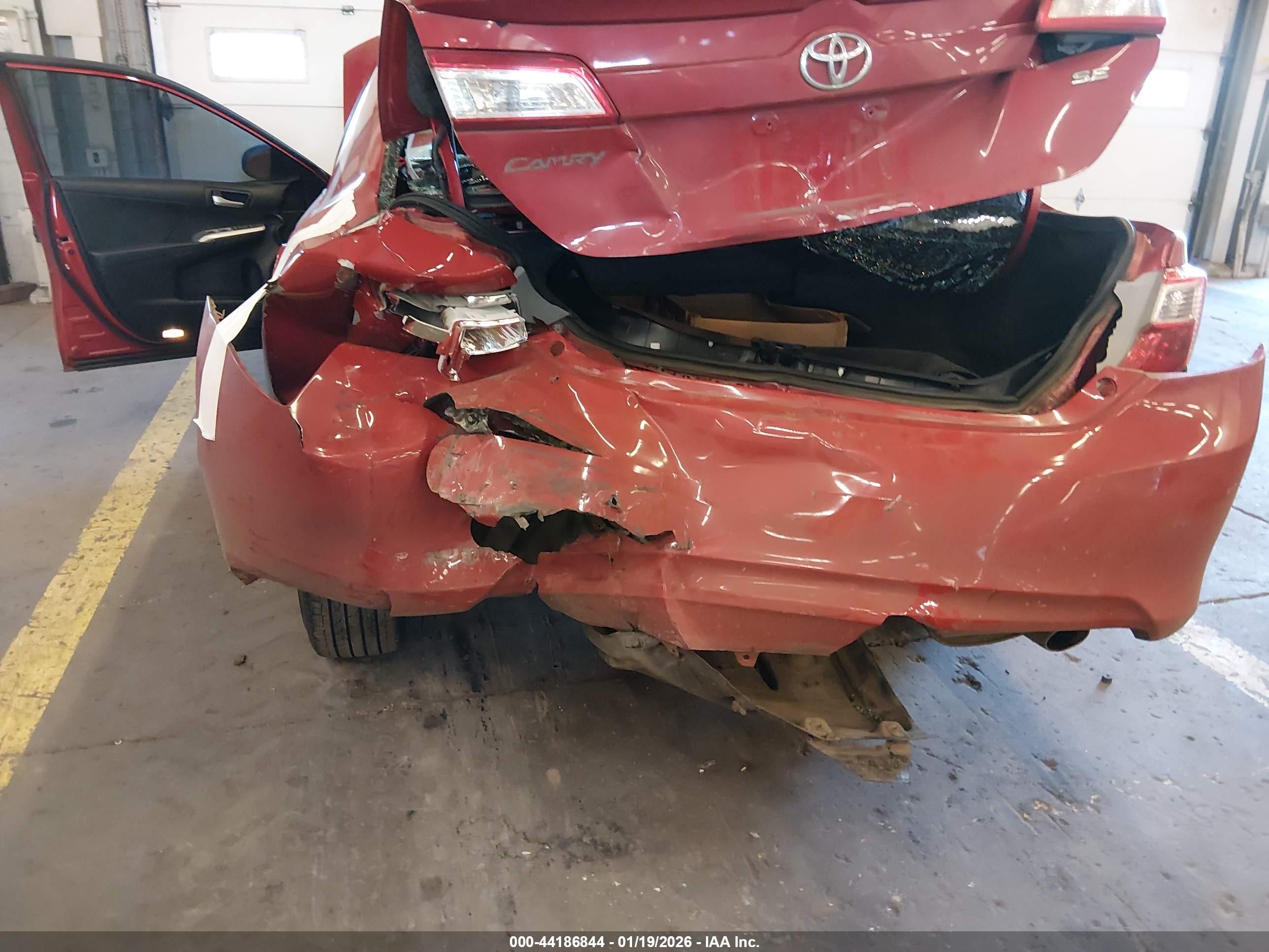 TOYOTA CAMRY image 6