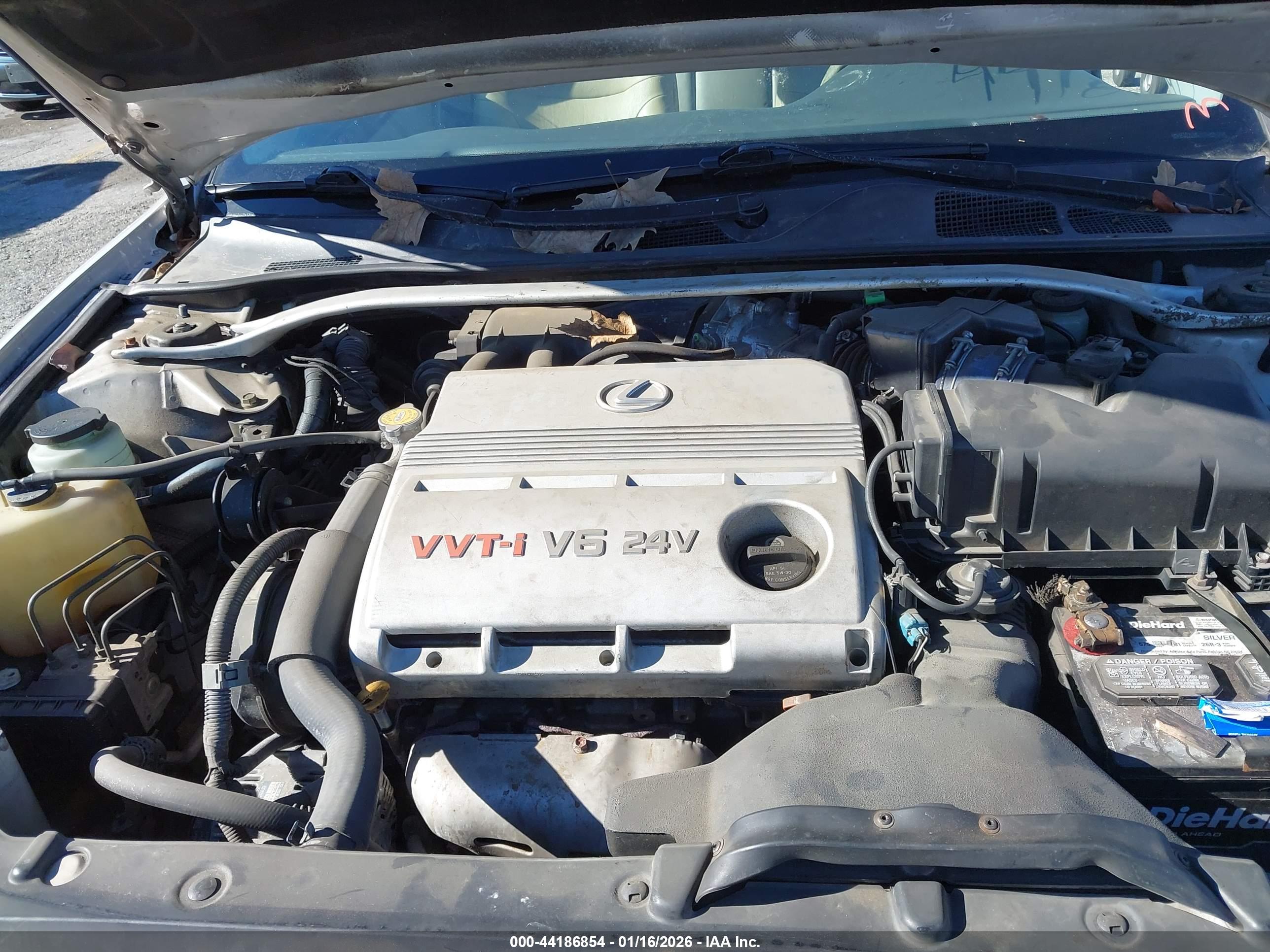 LEXUS ES image 10