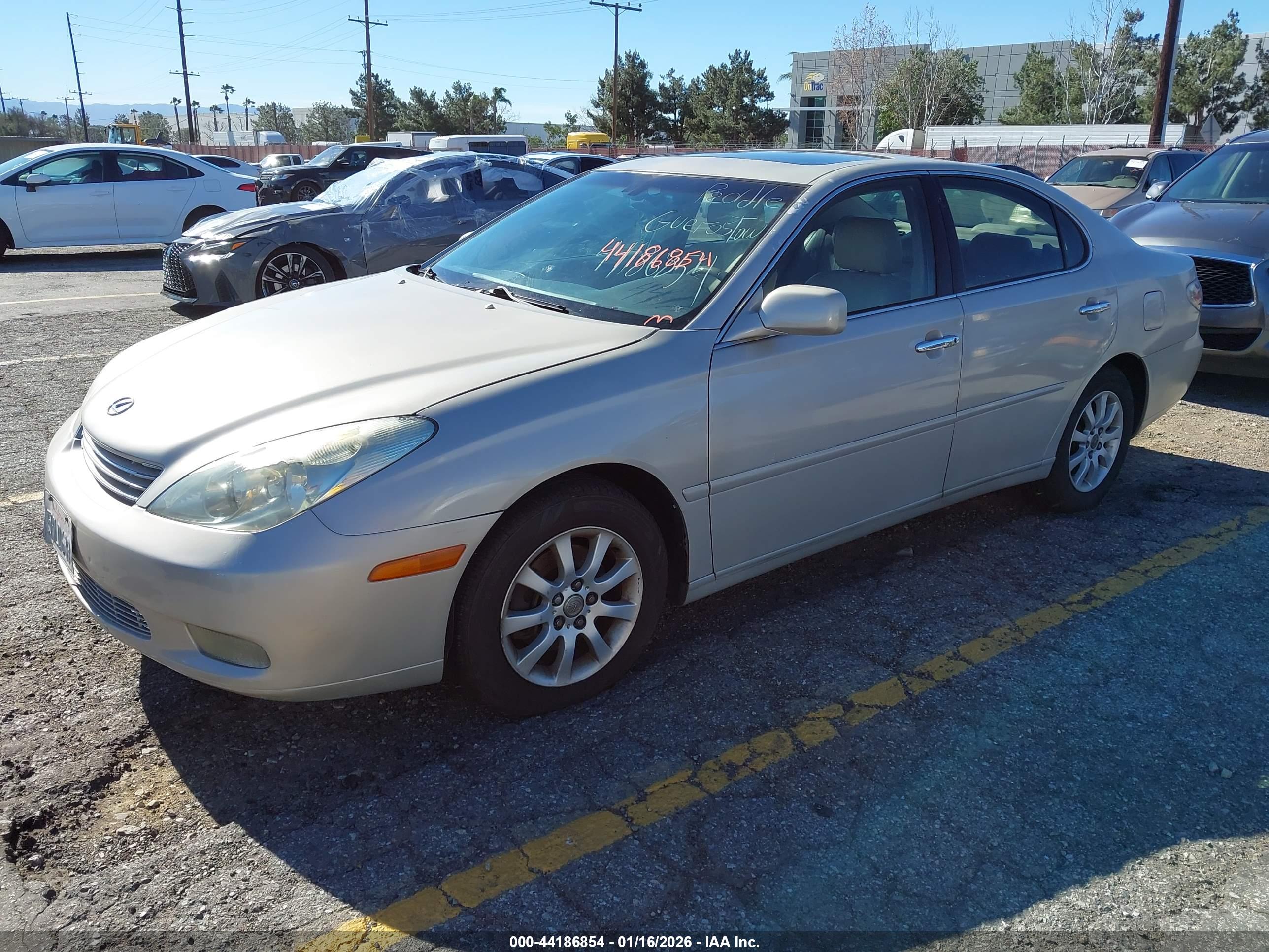 LEXUS ES image 2
