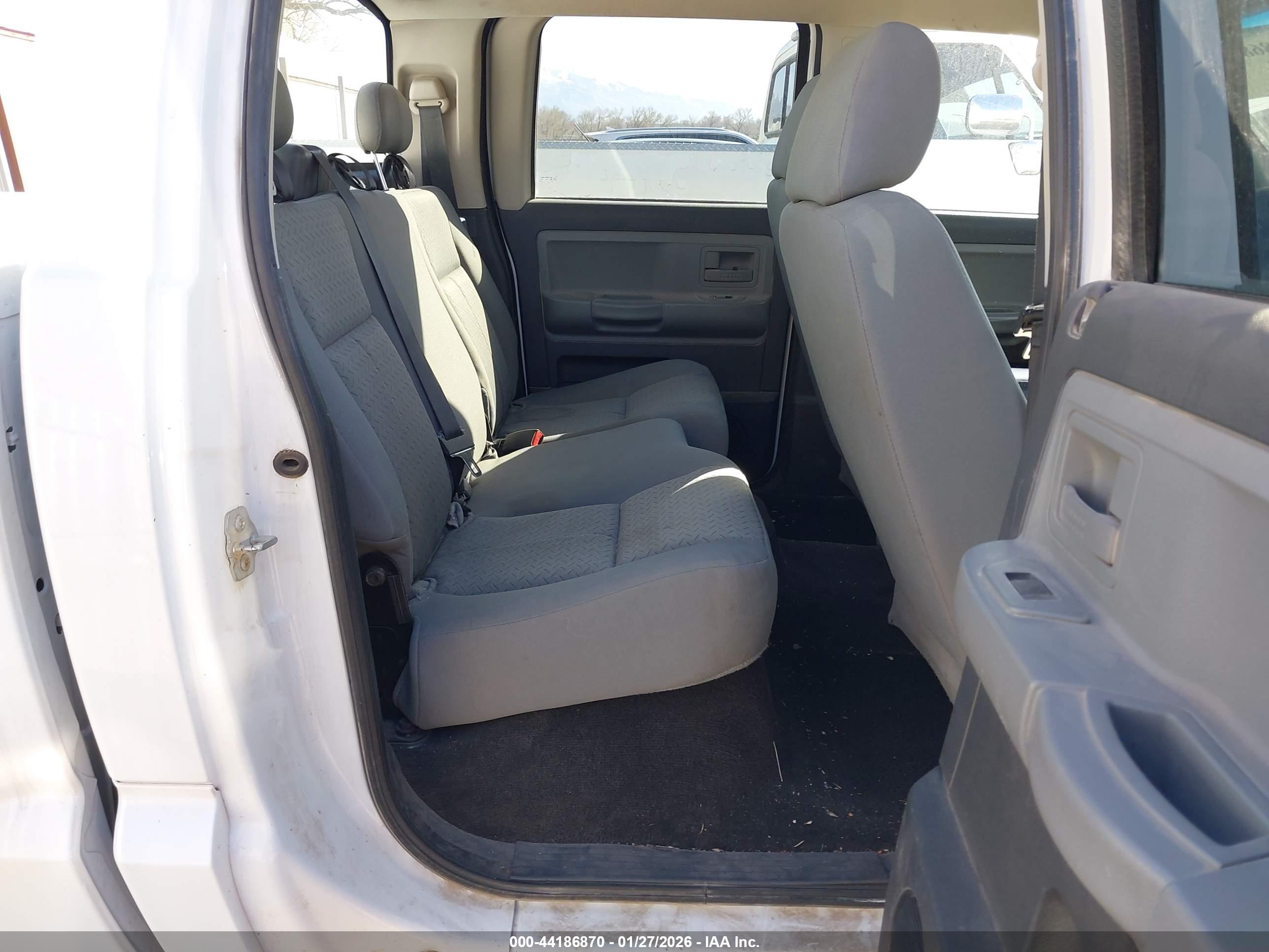 DODGE DAKOTA image 8
