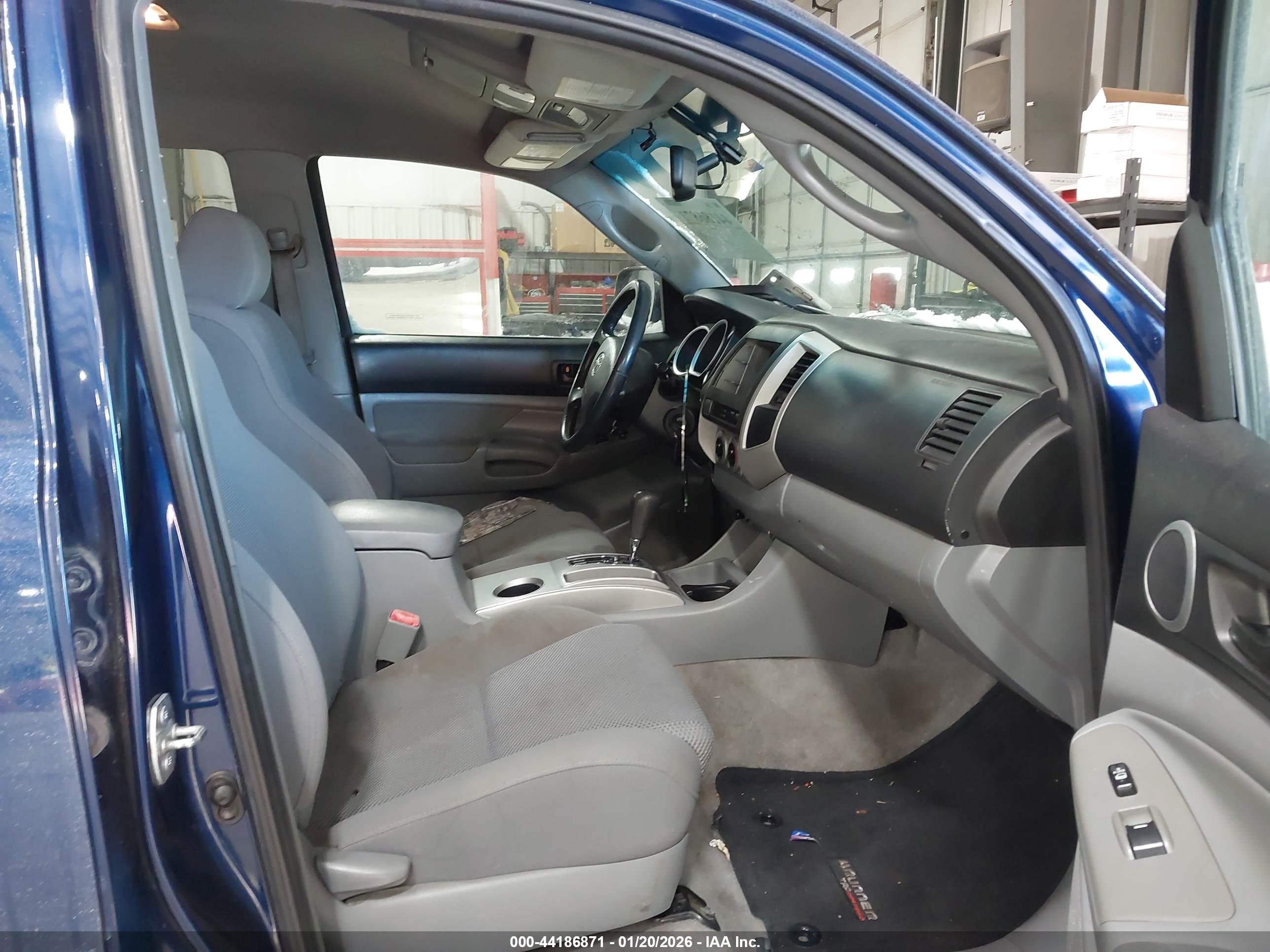 TOYOTA TACOMA image 5