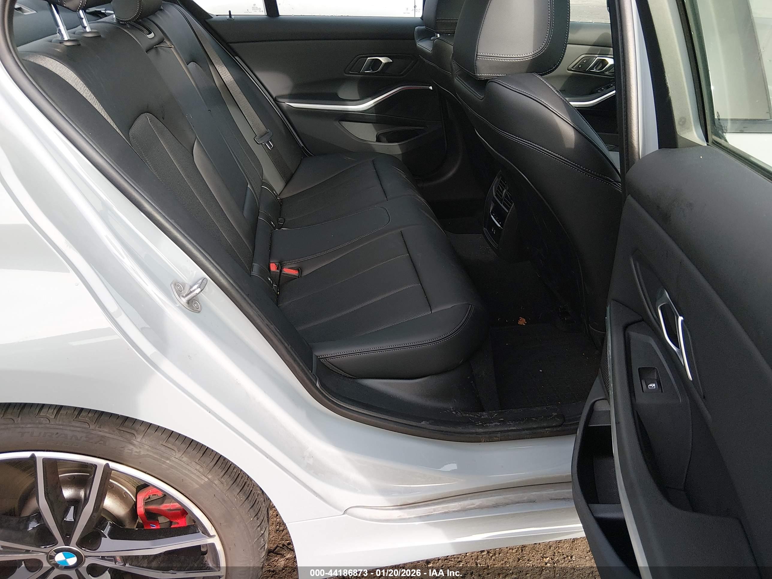 BMW 330I image 8
