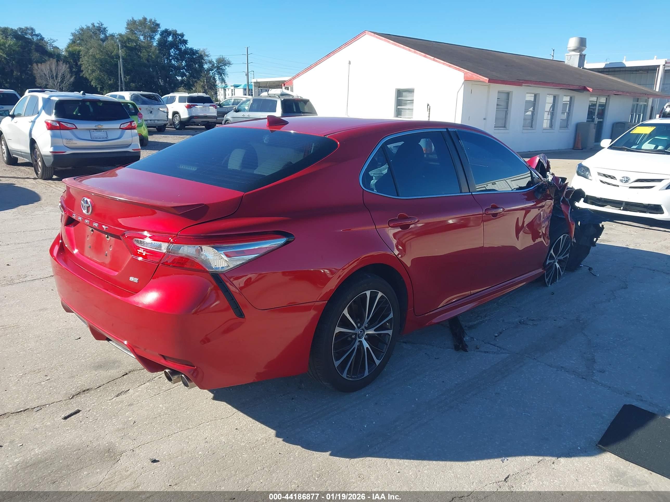 TOYOTA CAMRY image 4