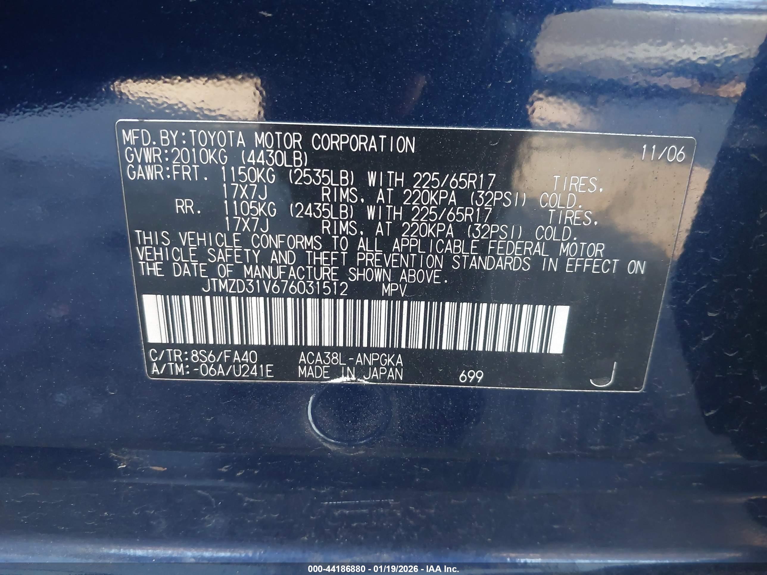 TOYOTA RAV4 image 9