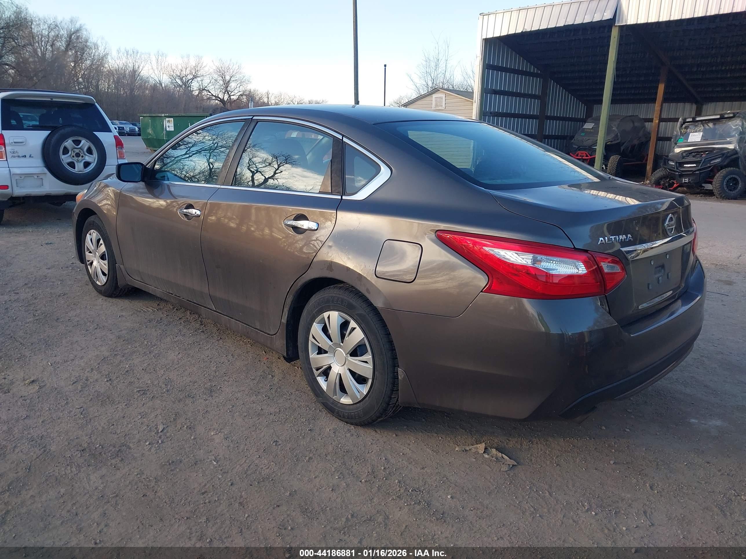 NISSAN ALTIMA image 3
