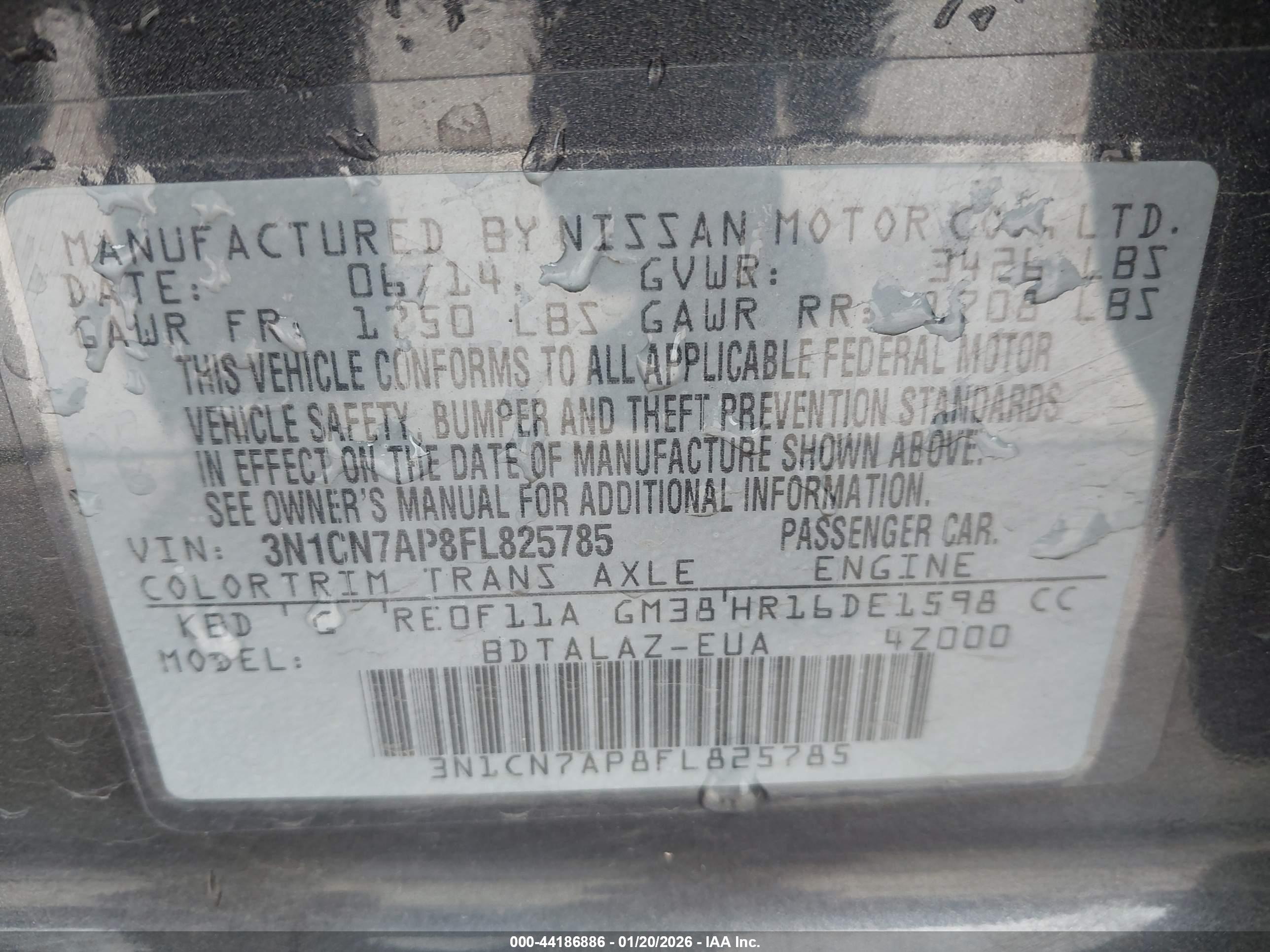 NISSAN VERSA image 9