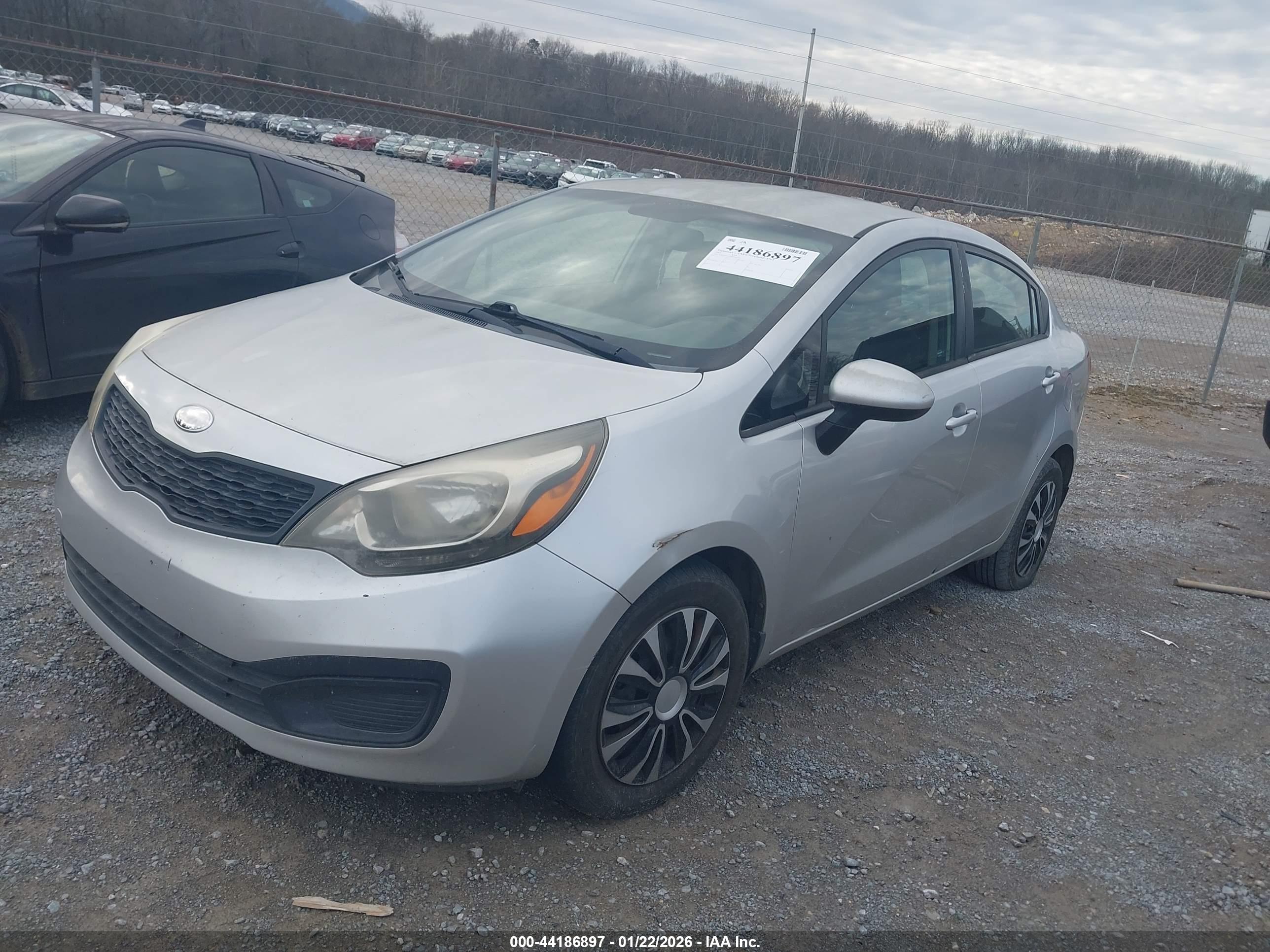 KIA RIO image 2