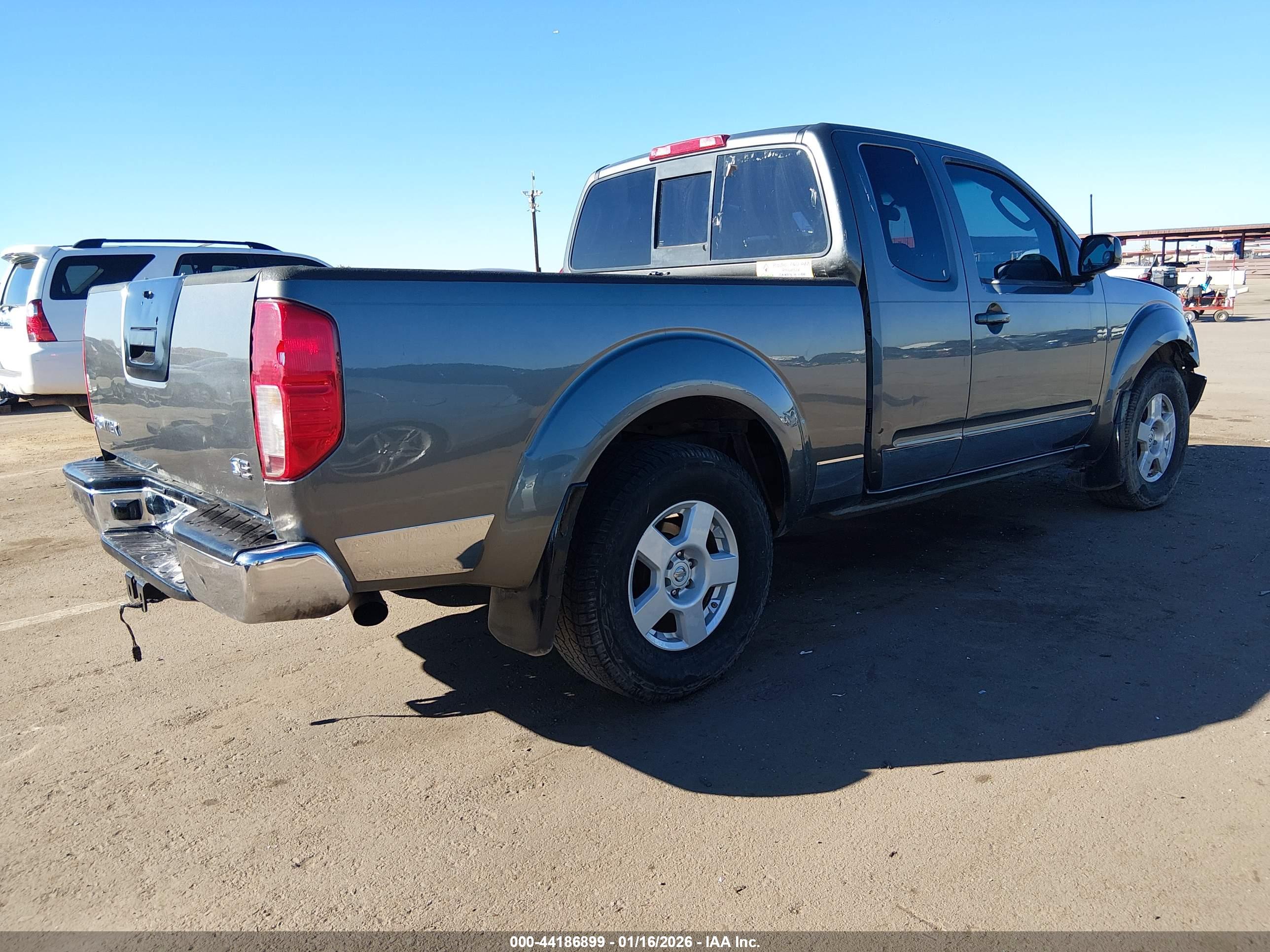 NISSAN FRONTIER image 4