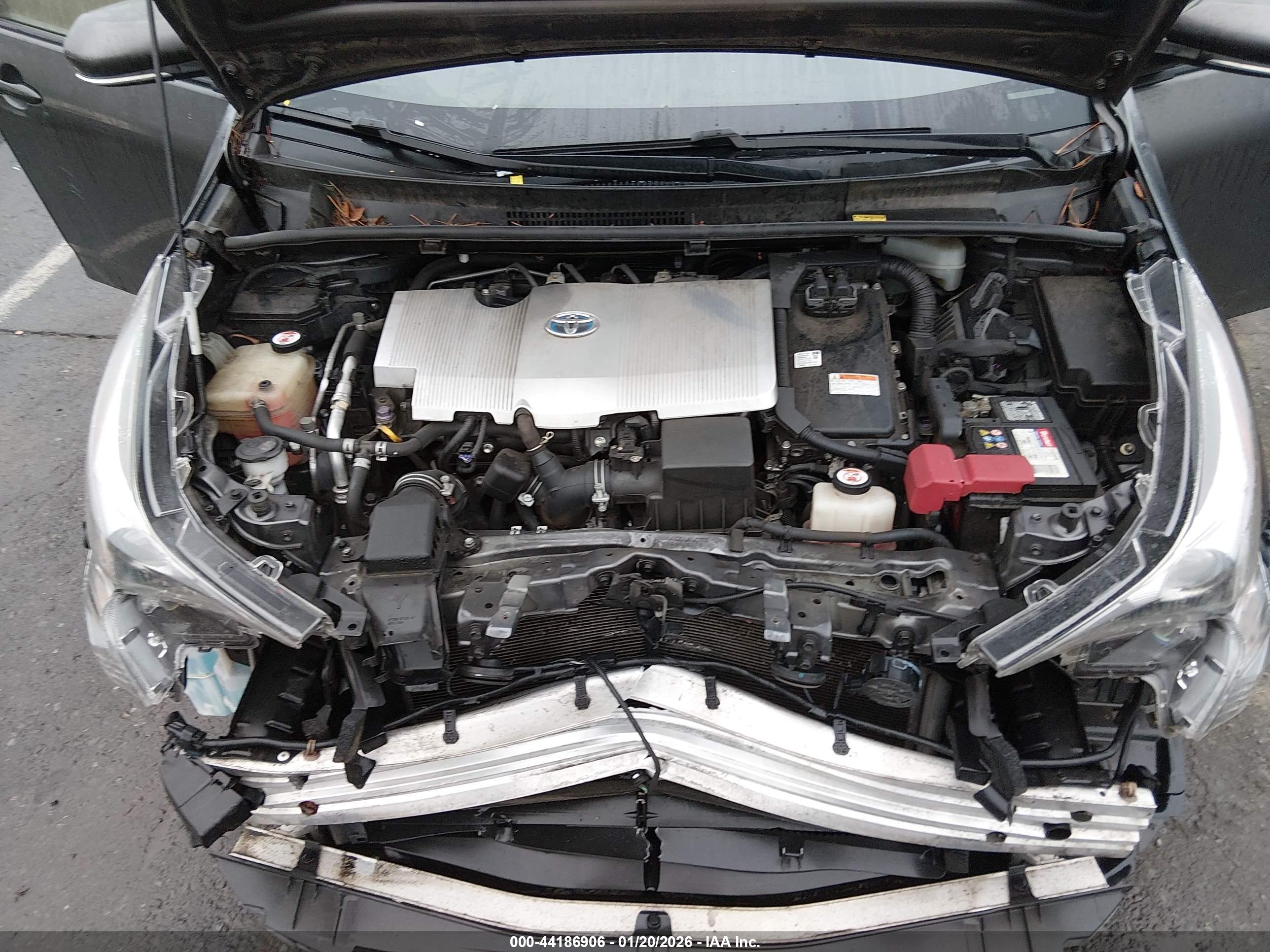 TOYOTA PRIUS image 10