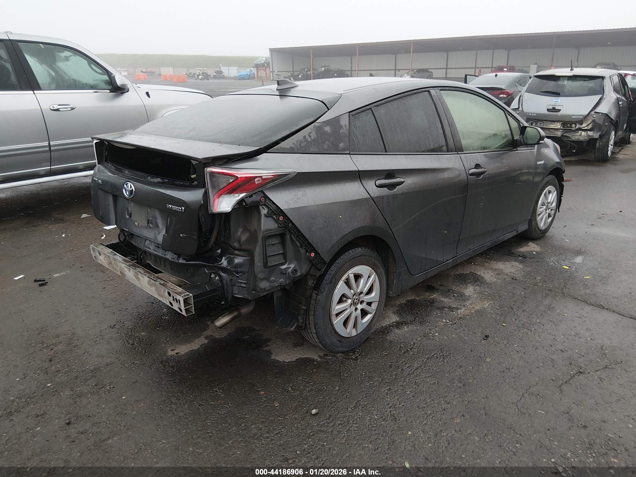 TOYOTA PRIUS image 4