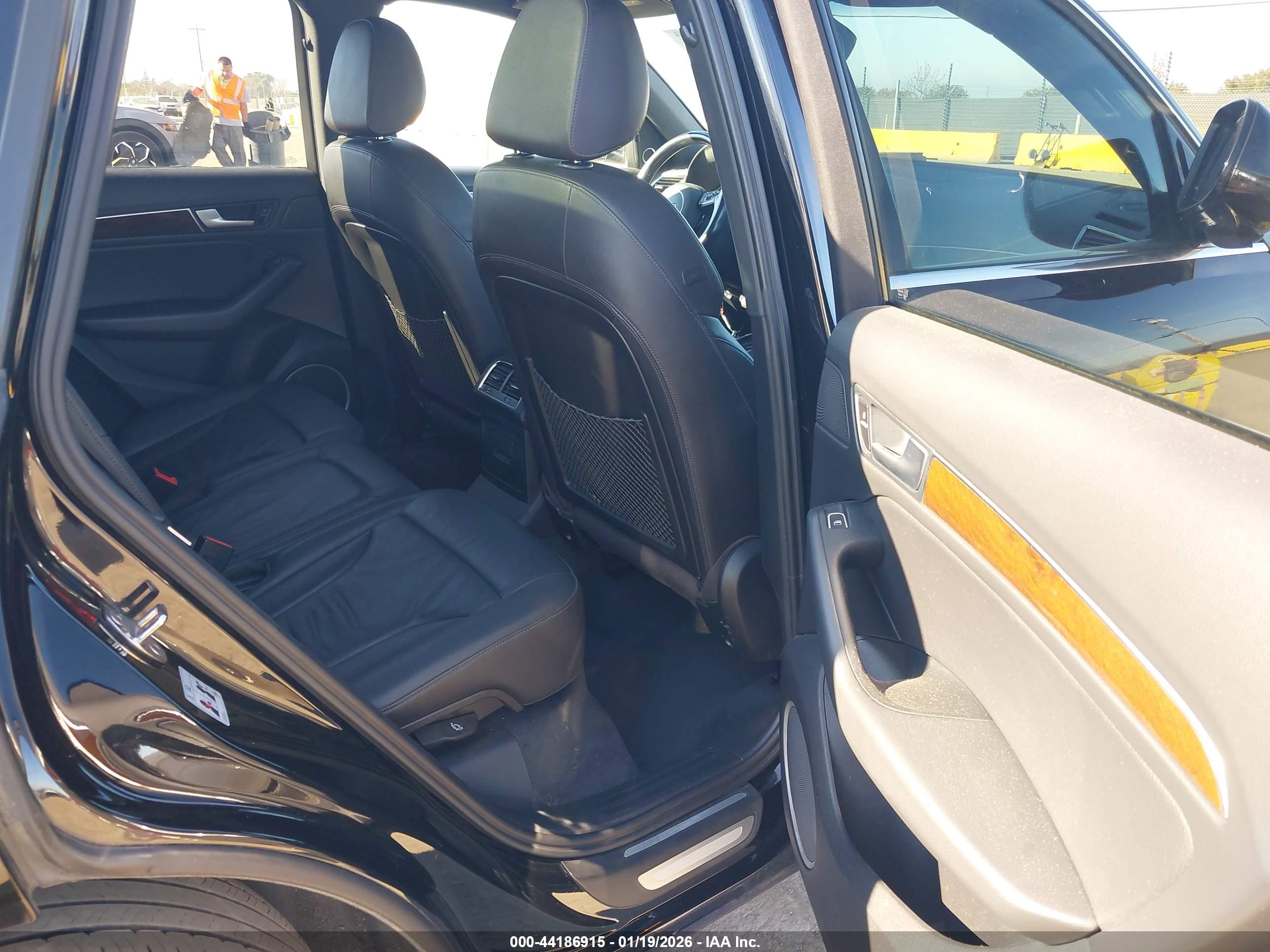 AUDI Q5 image 8