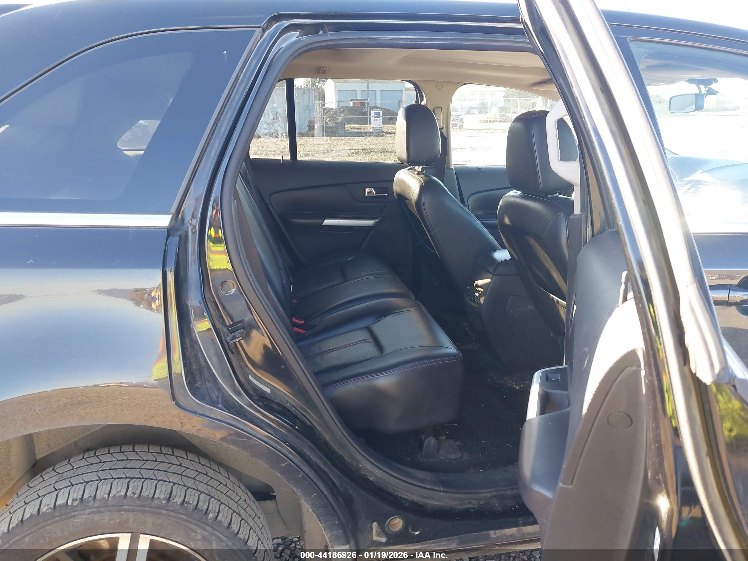 FORD EDGE image 8
