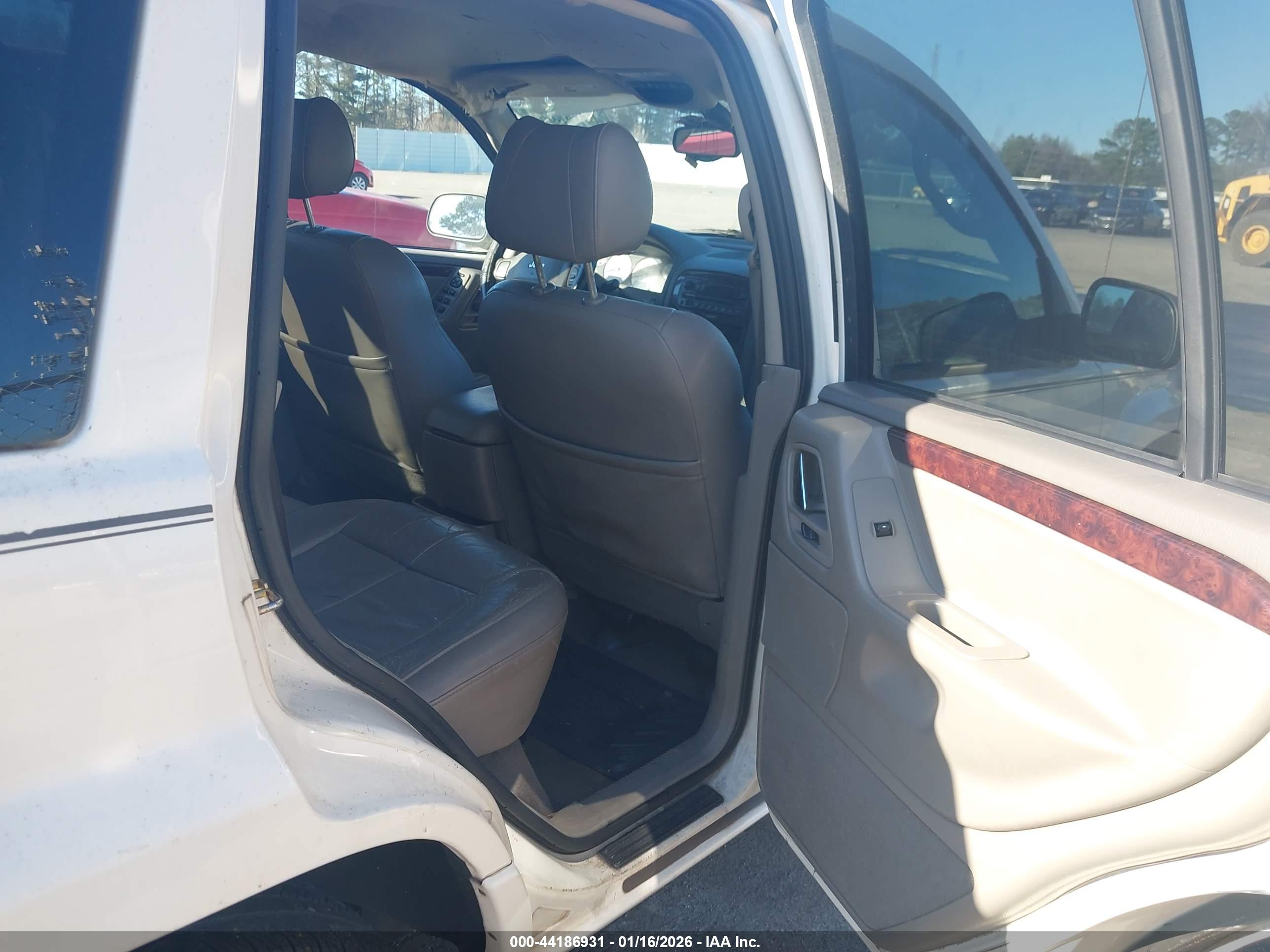 JEEP GRAND image 8