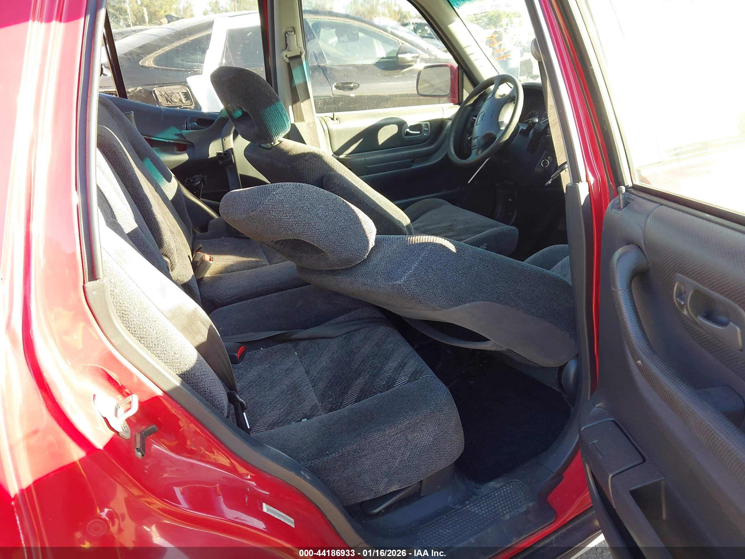 HONDA CR-V image 8