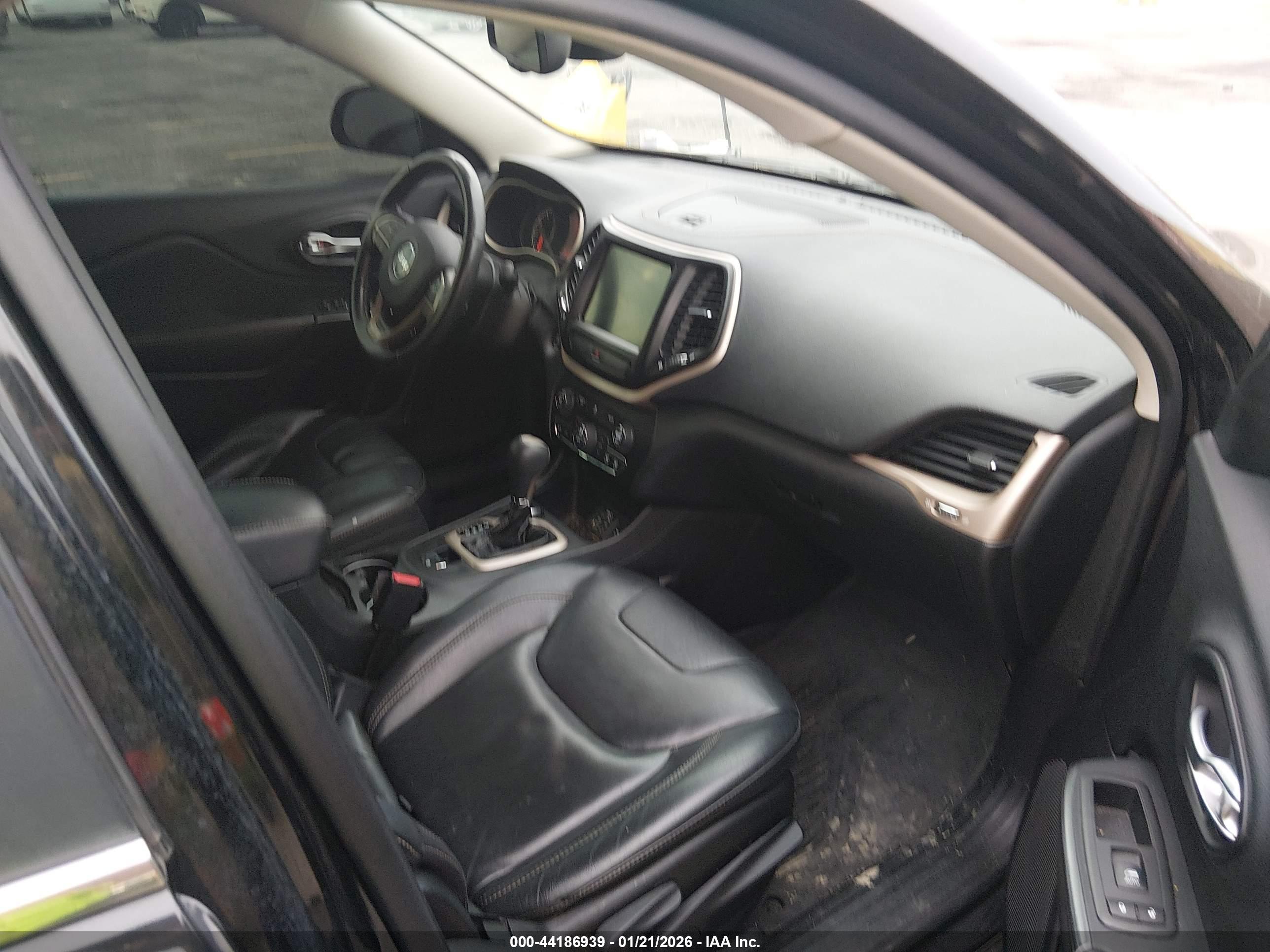 JEEP CHEROKEE image 5