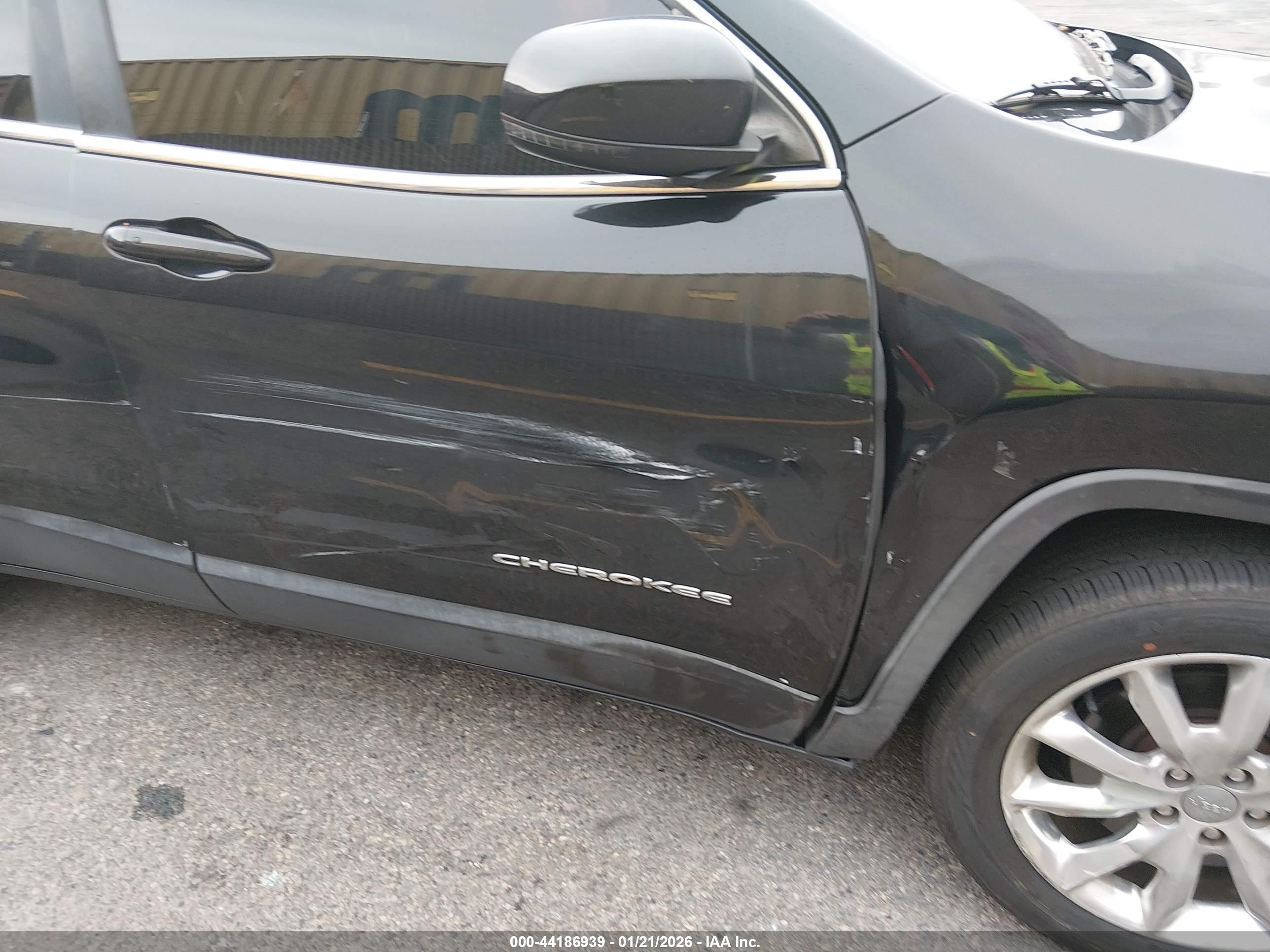 JEEP CHEROKEE image 6