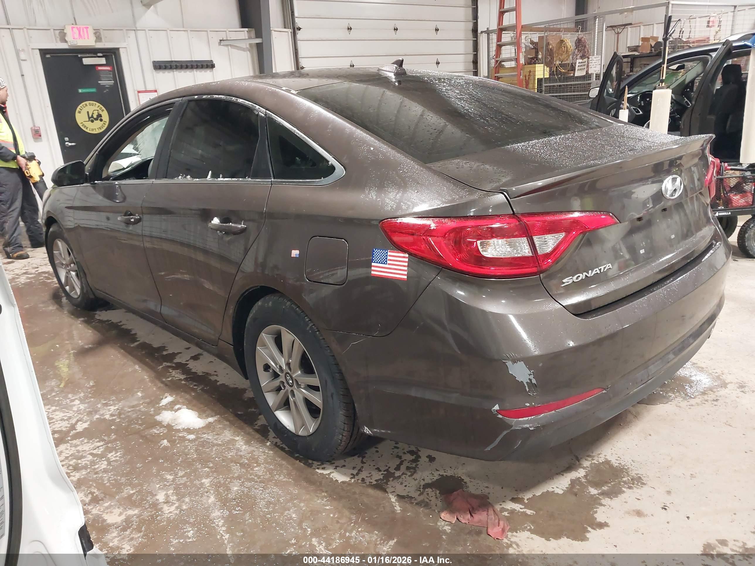 HYUNDAI SONATA image 3