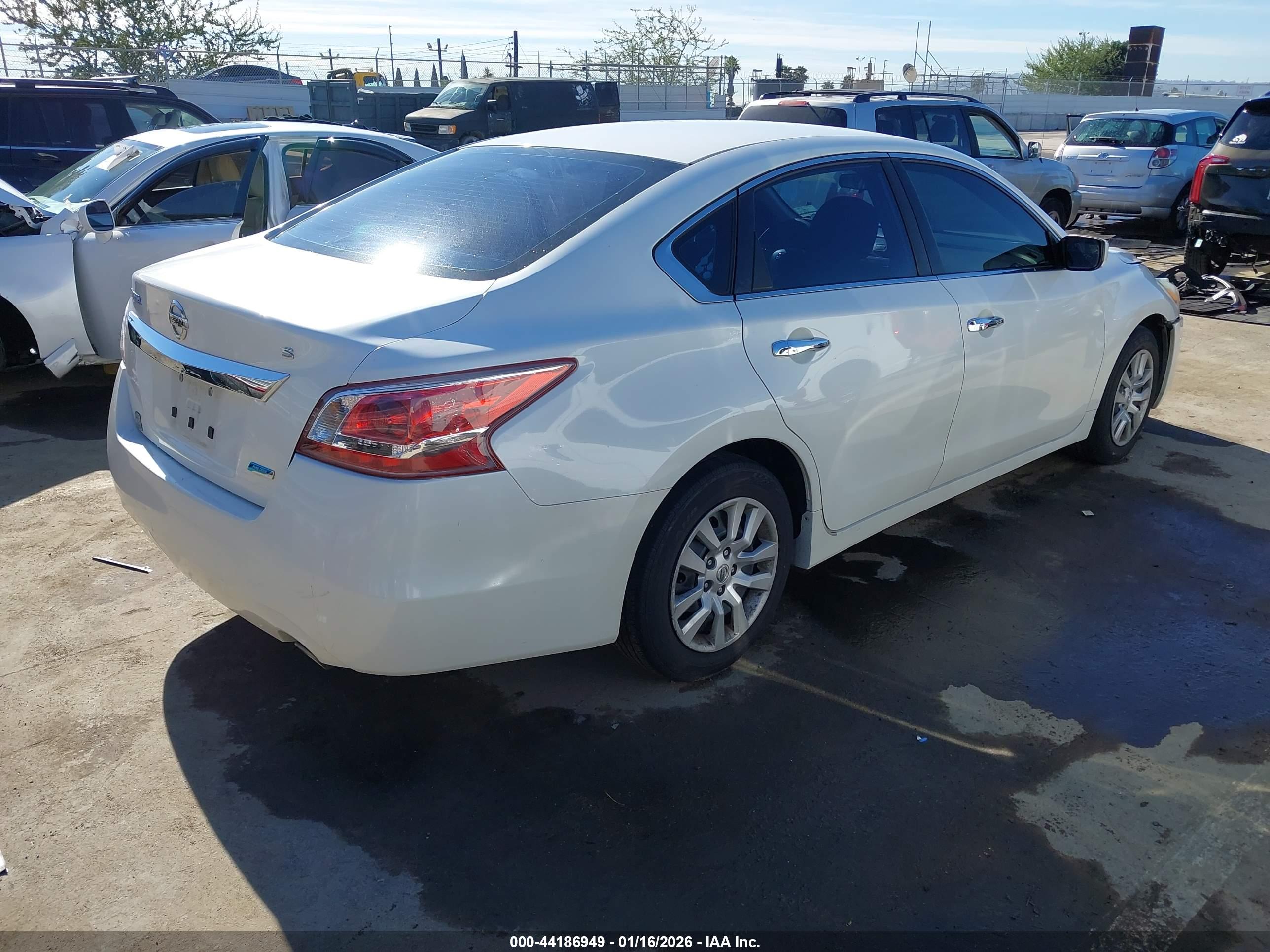 NISSAN ALTIMA image 4