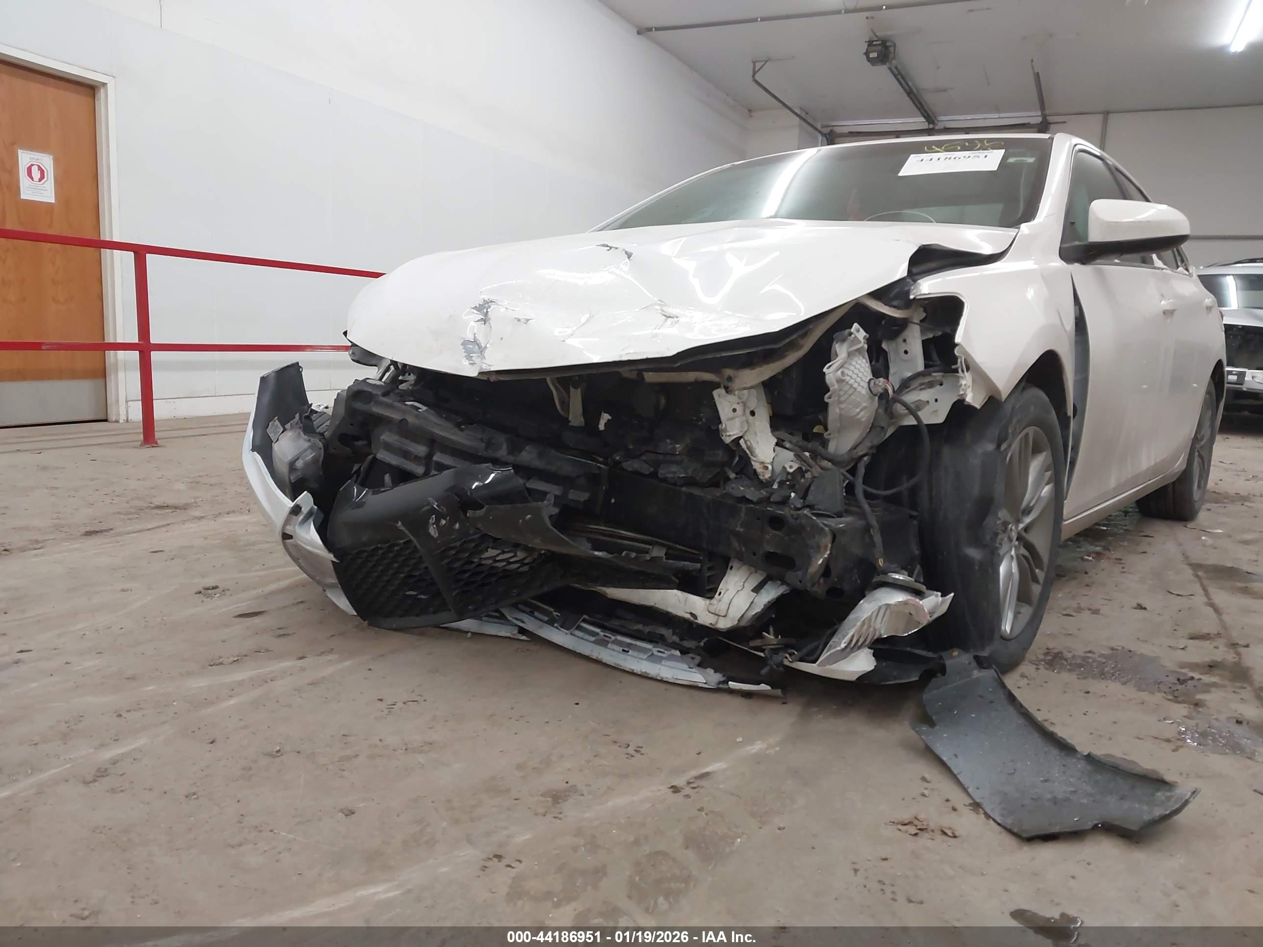 TOYOTA CAMRY image 6