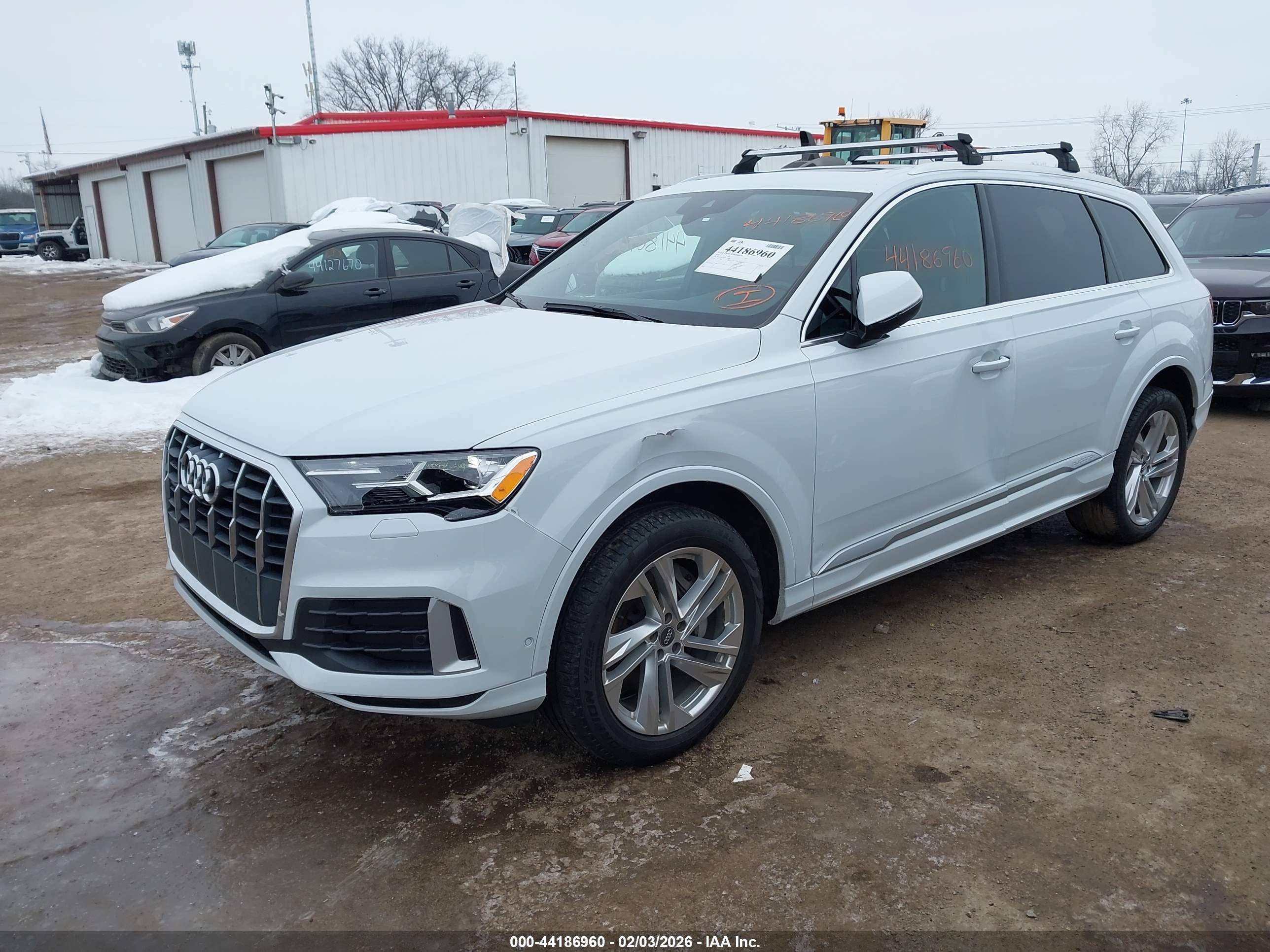 AUDI Q7 image 2