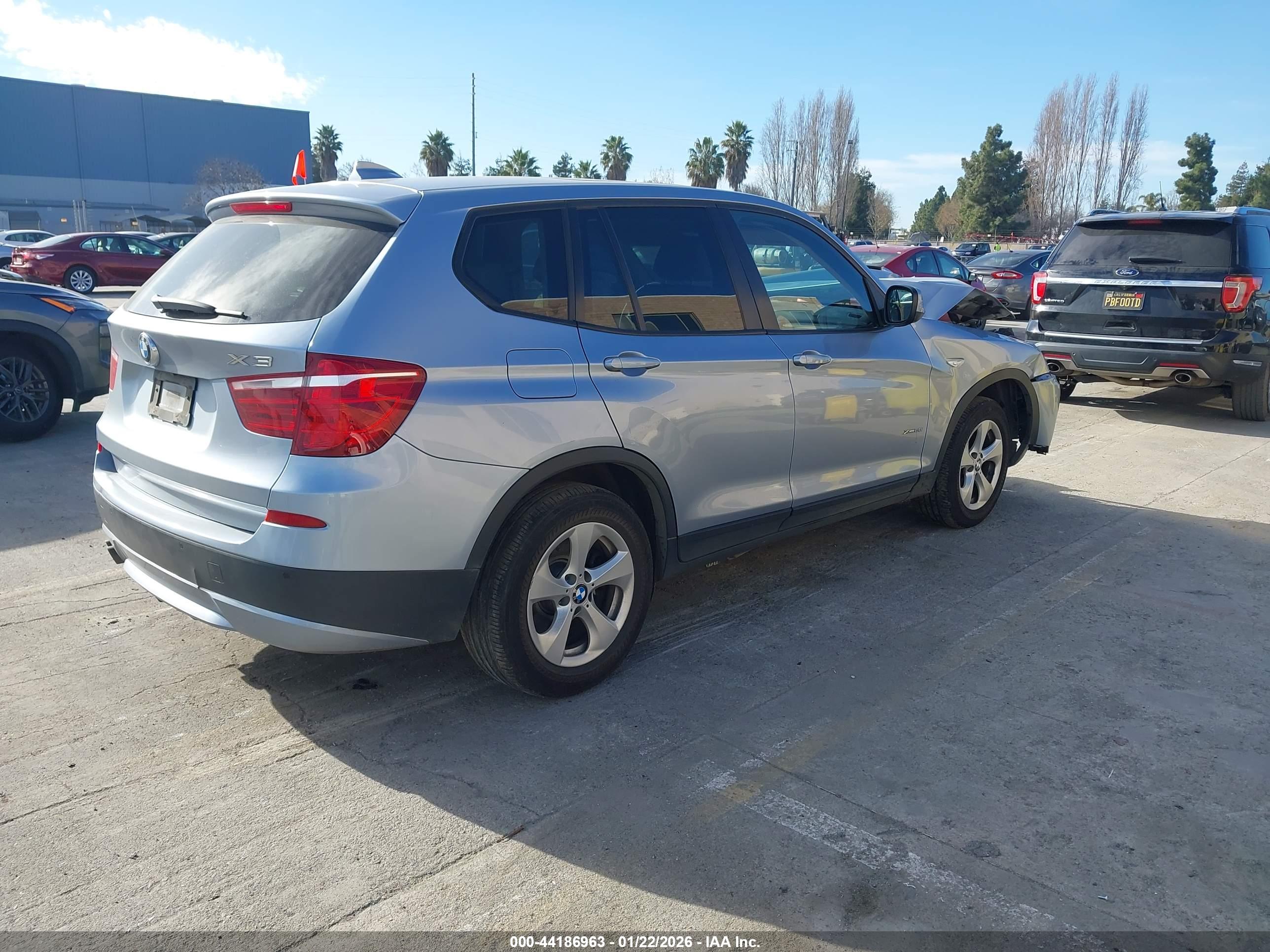 BMW X3 image 4