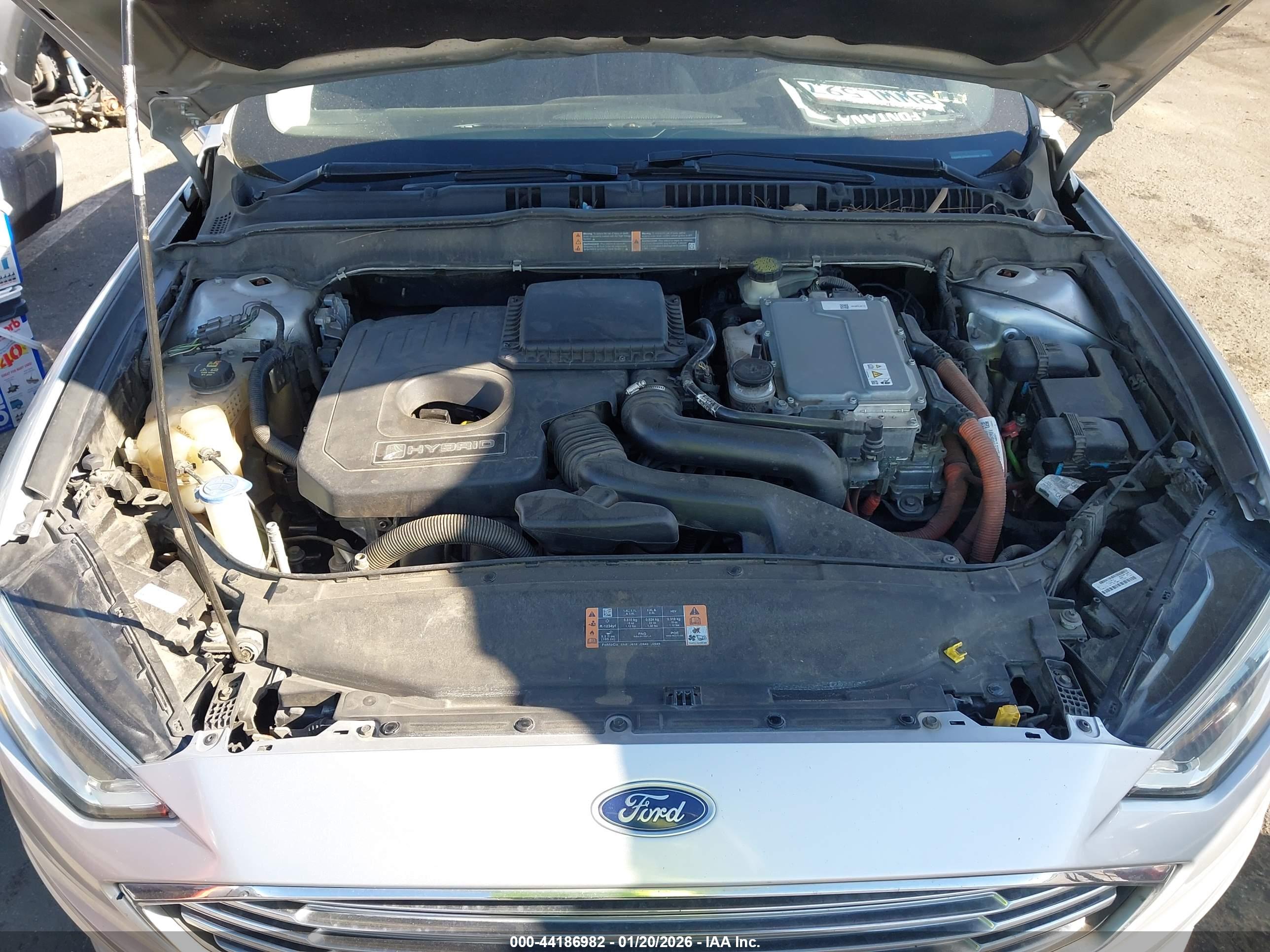 FORD FUSION image 10