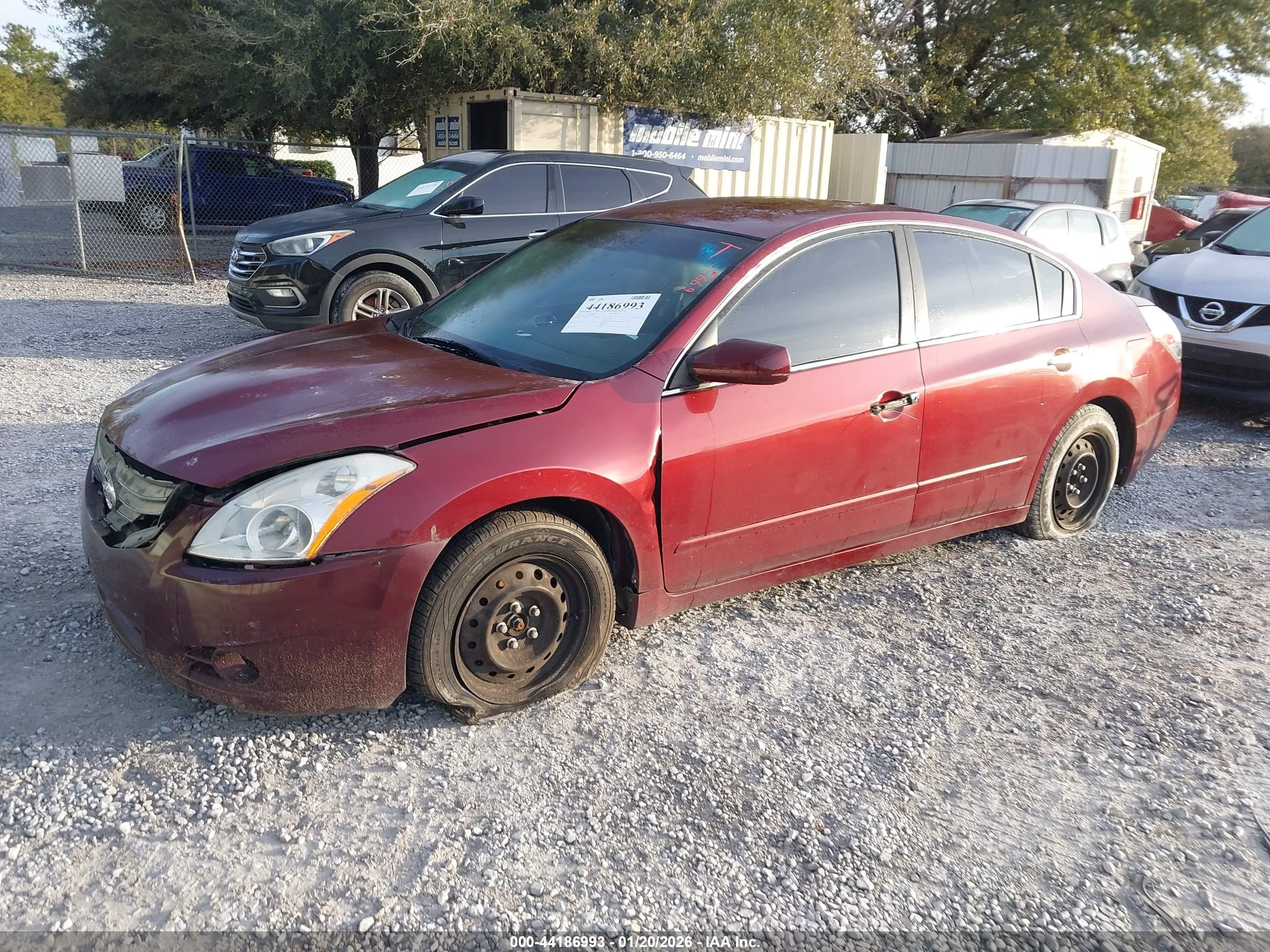 NISSAN ALTIMA image 2