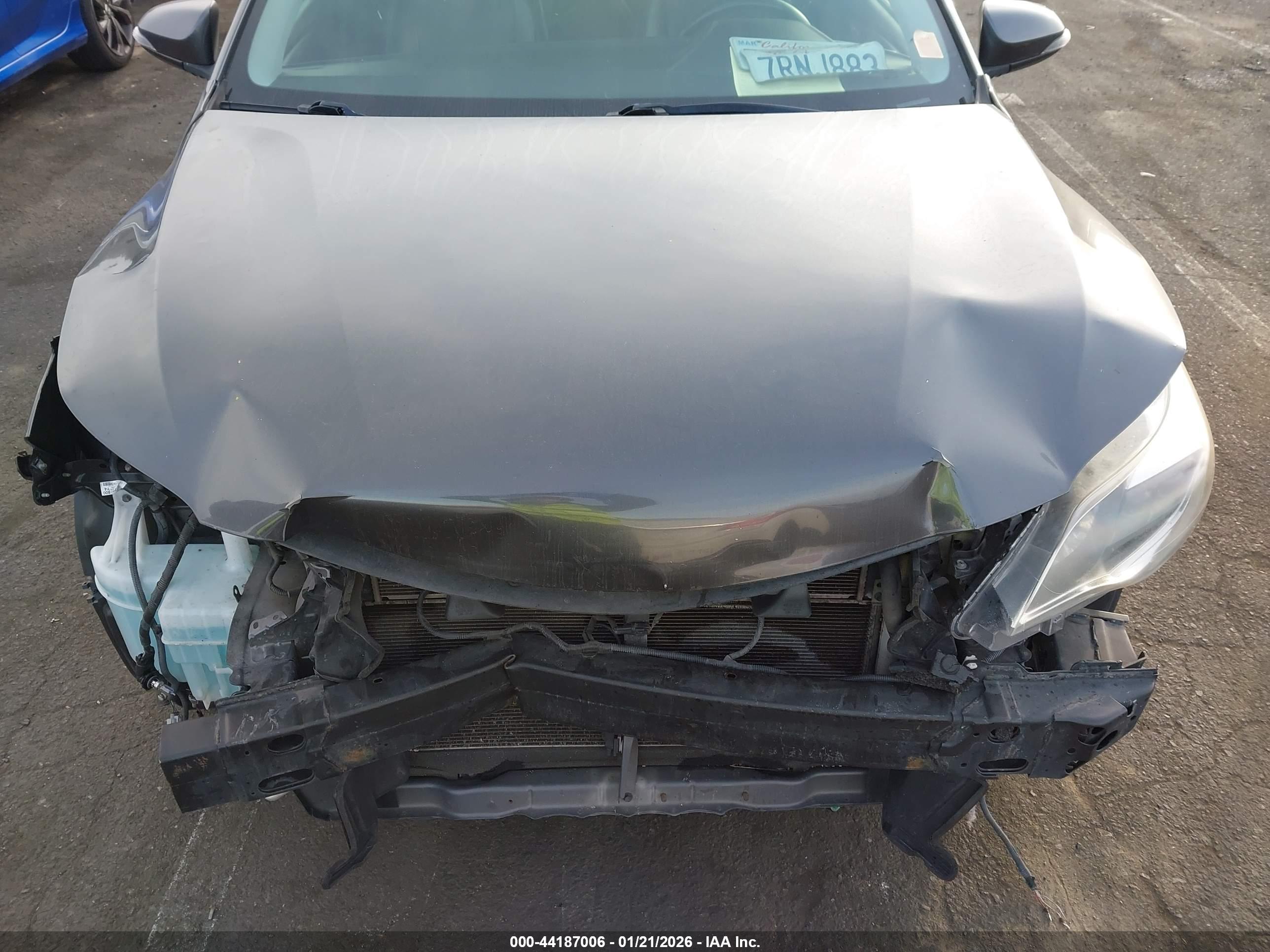 TOYOTA AVALON image 6