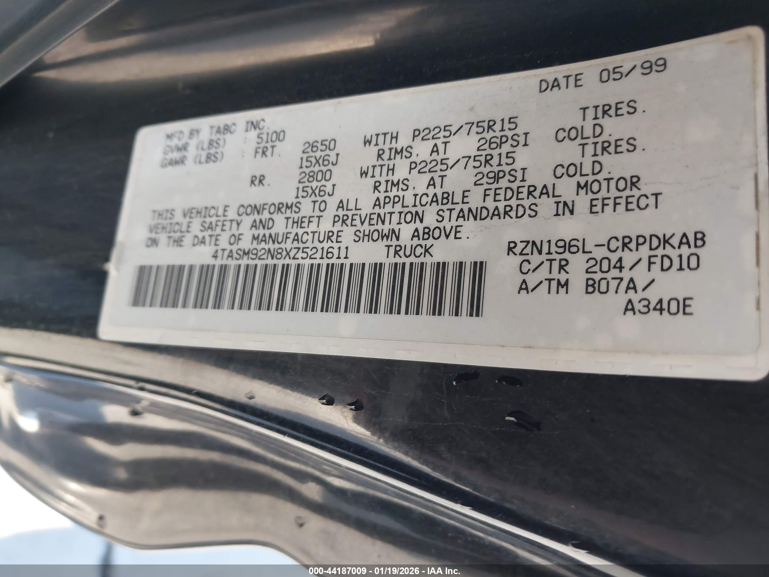 TOYOTA TACOMA image 9