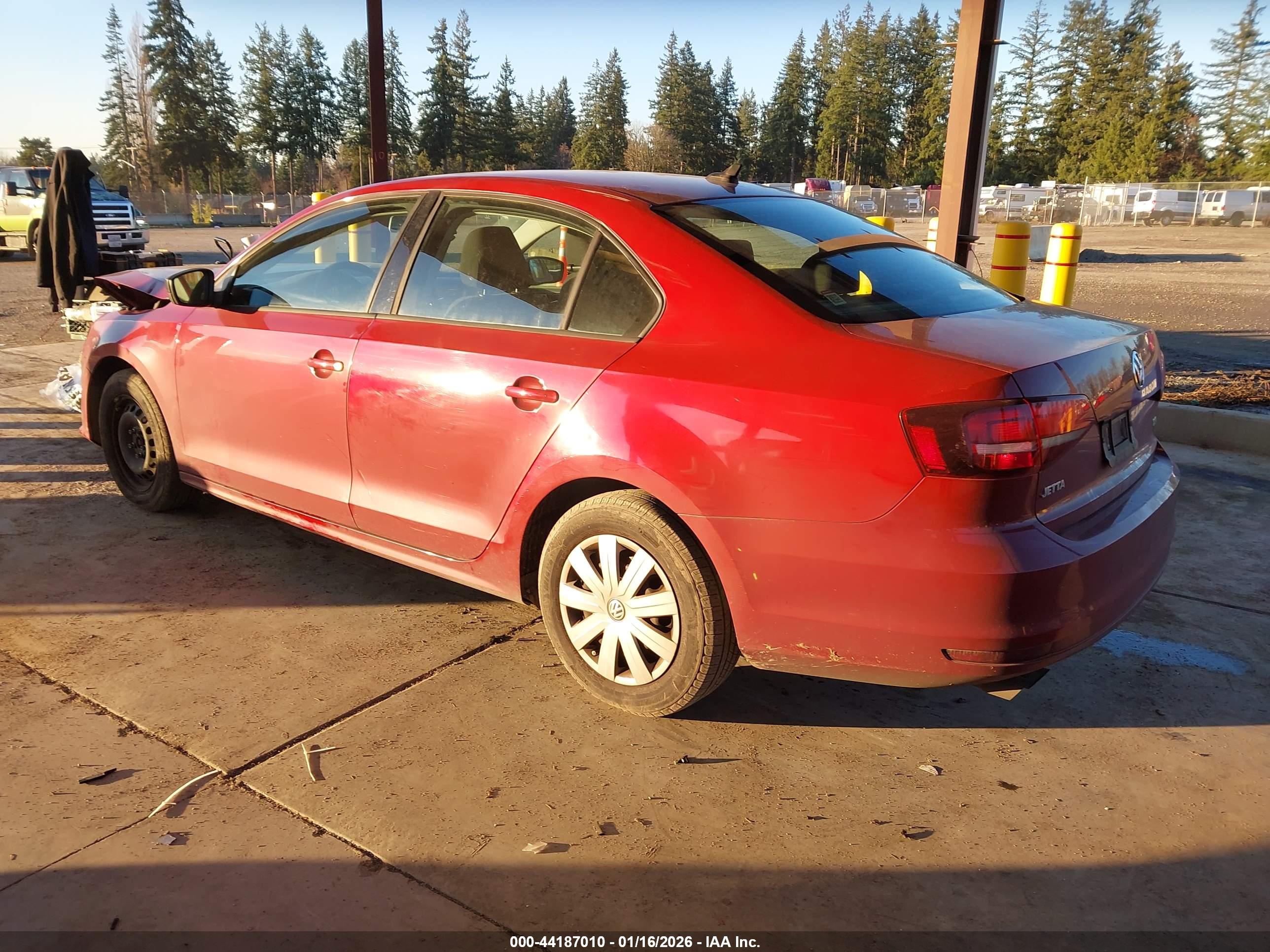 VOLKSWAGEN JETTA image 3