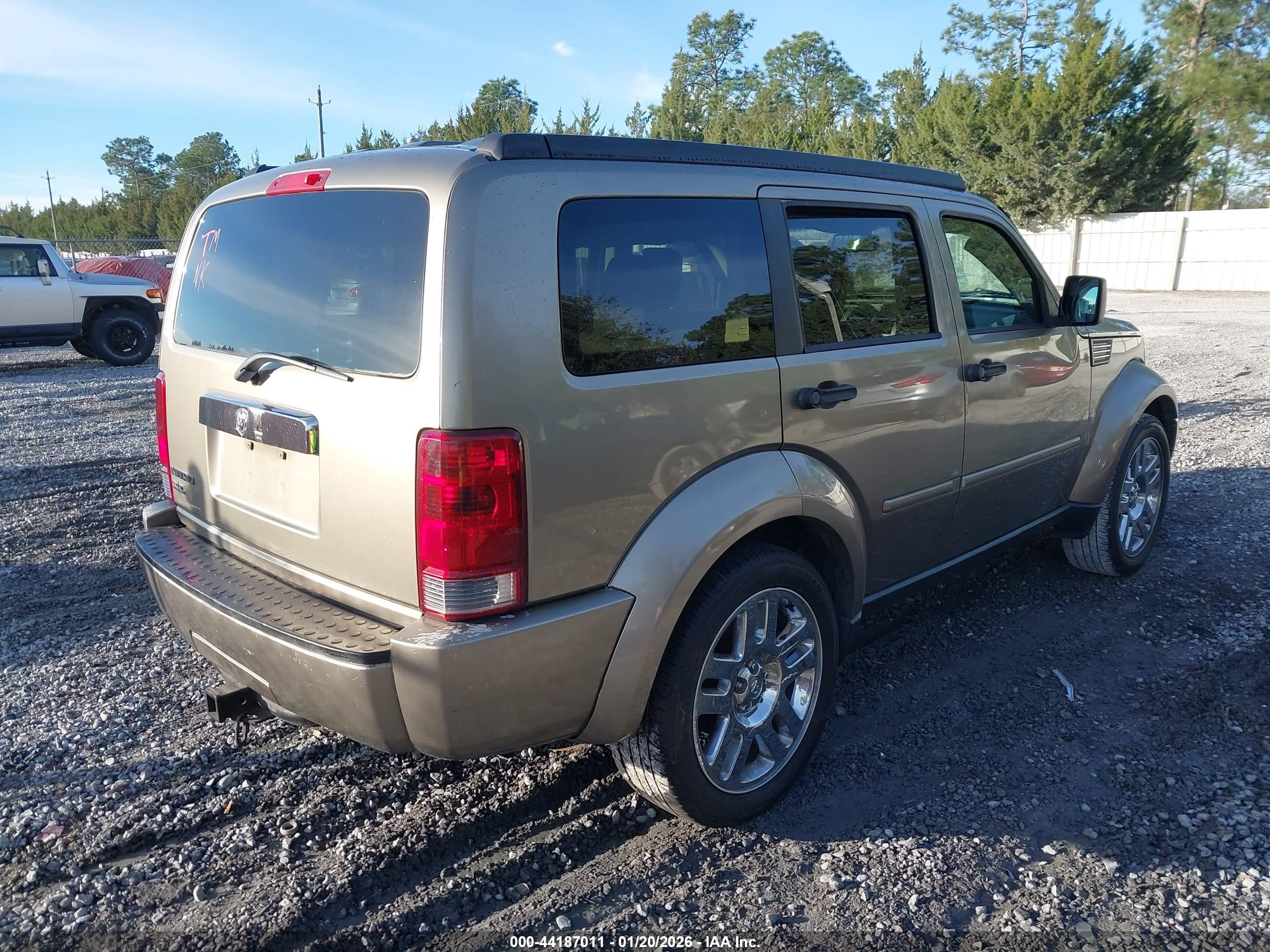 DODGE NITRO image 4