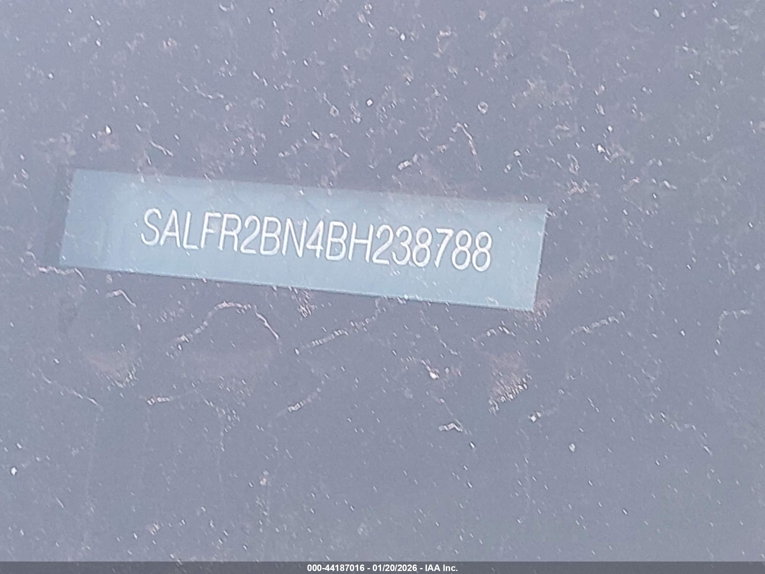LAND ROVER image 9