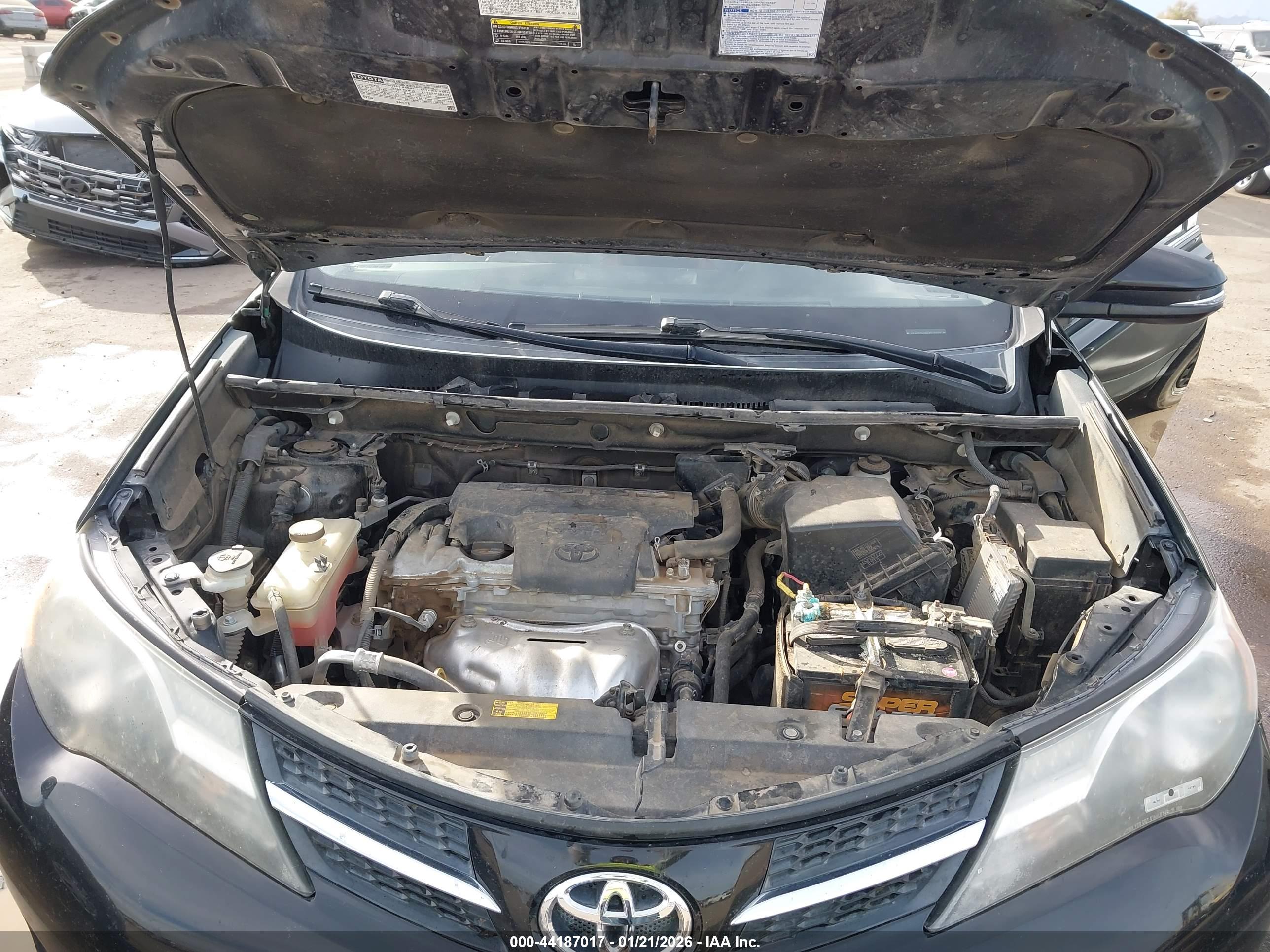 TOYOTA RAV4 image 10