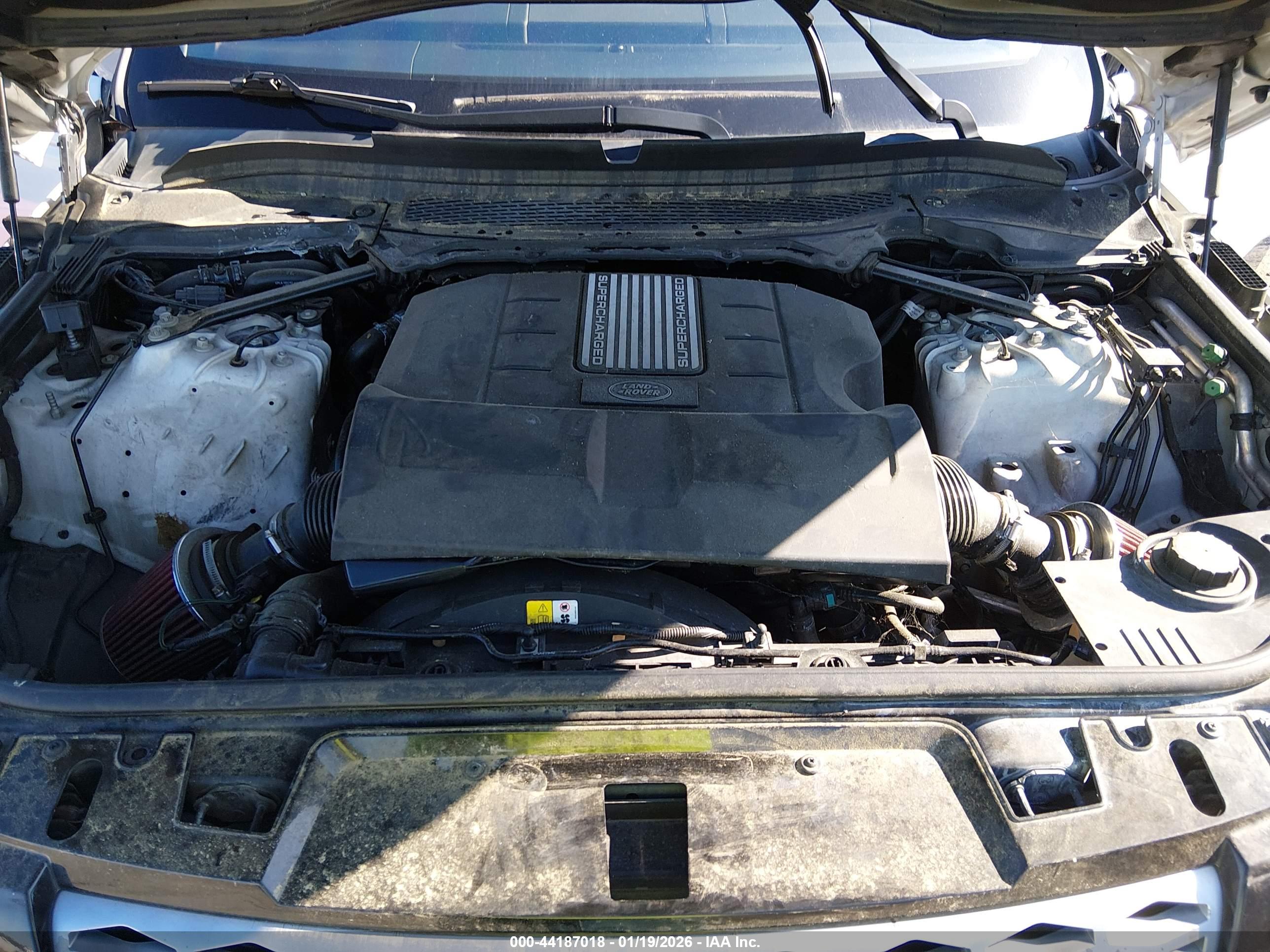LAND ROVER image 10