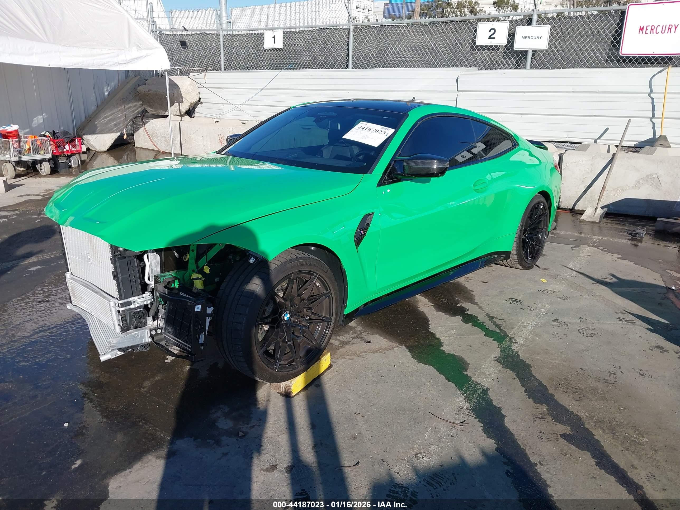 BMW M4 image 2