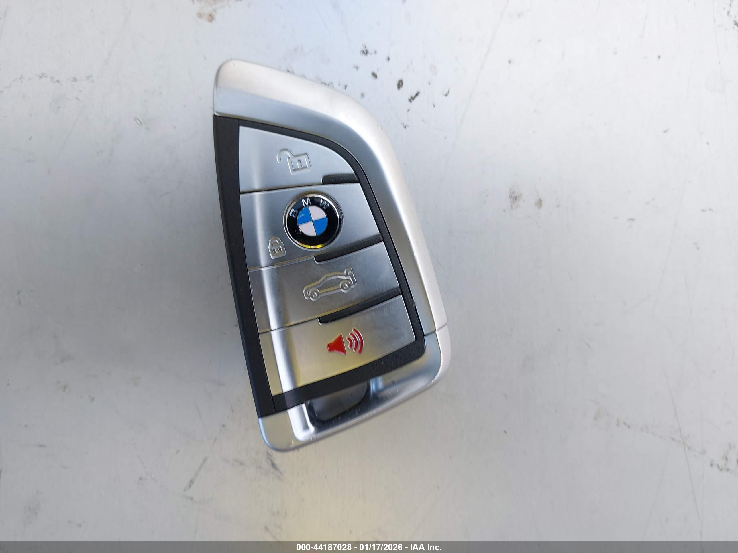 BMW 328I image 11