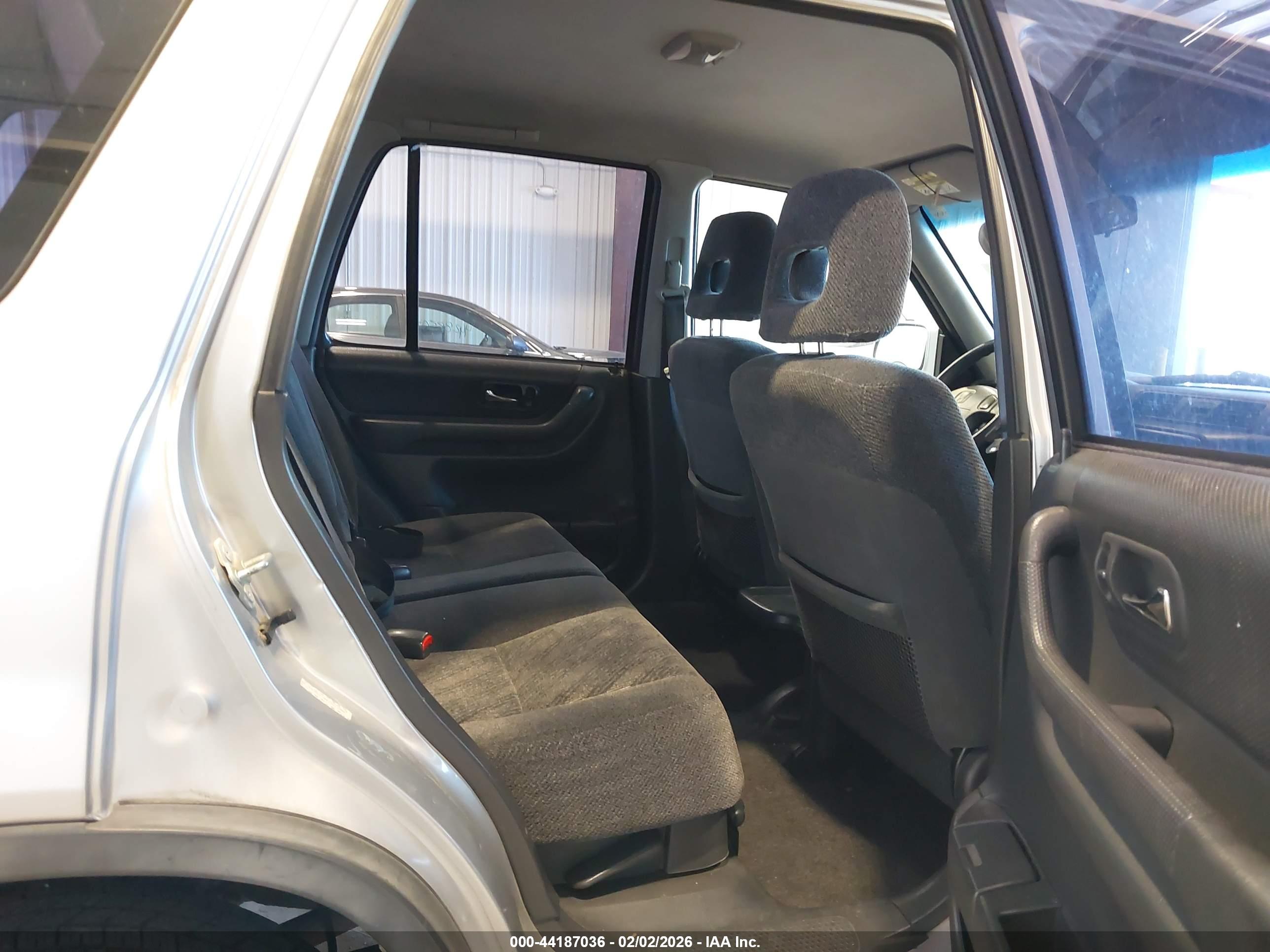 HONDA CR-V image 8
