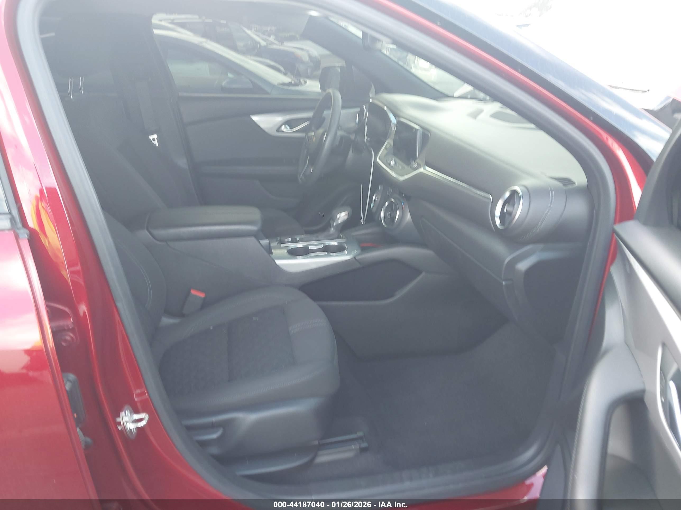 CHEVROLET BLAZER image 5