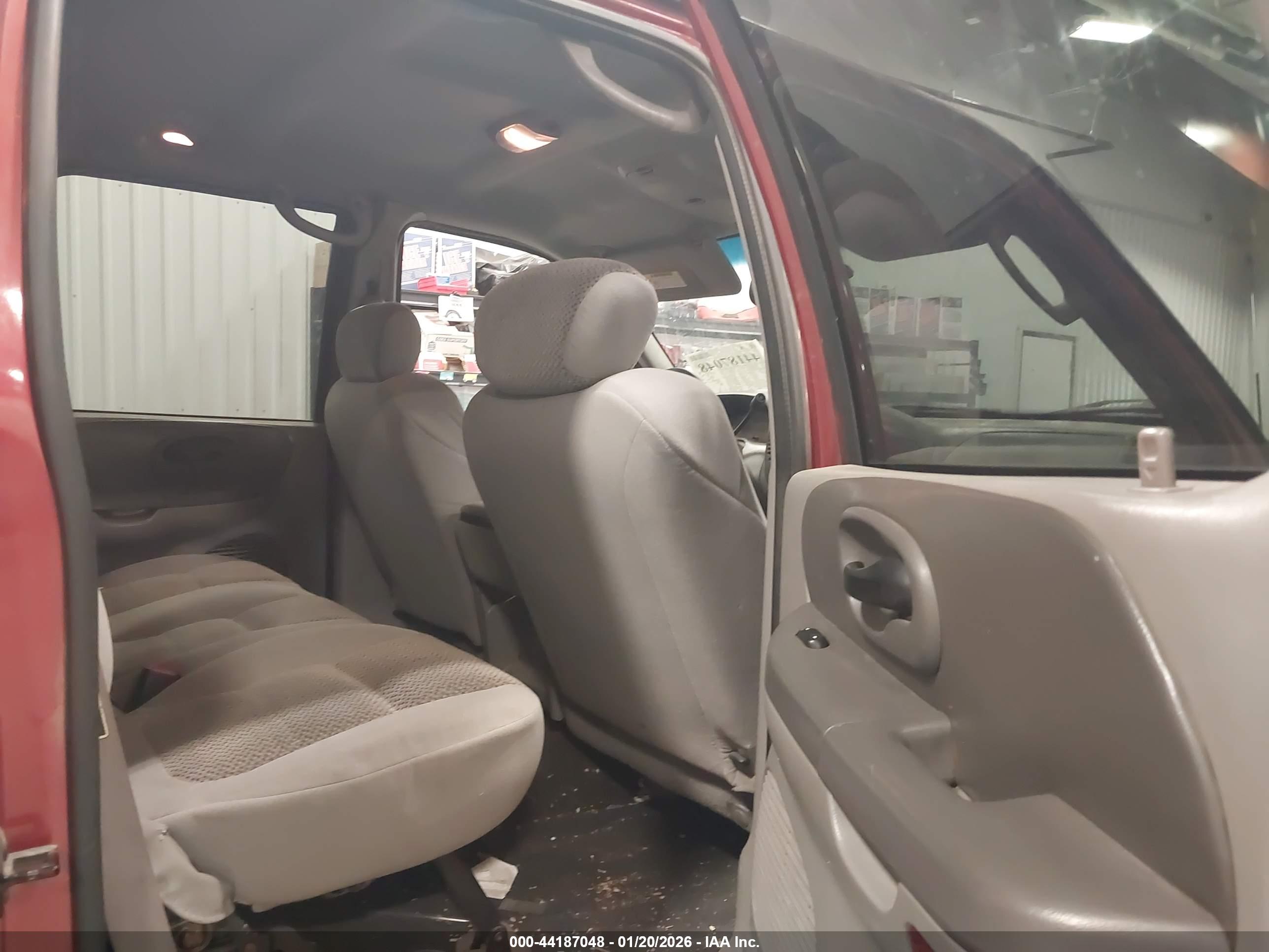 FORD F-150 image 8