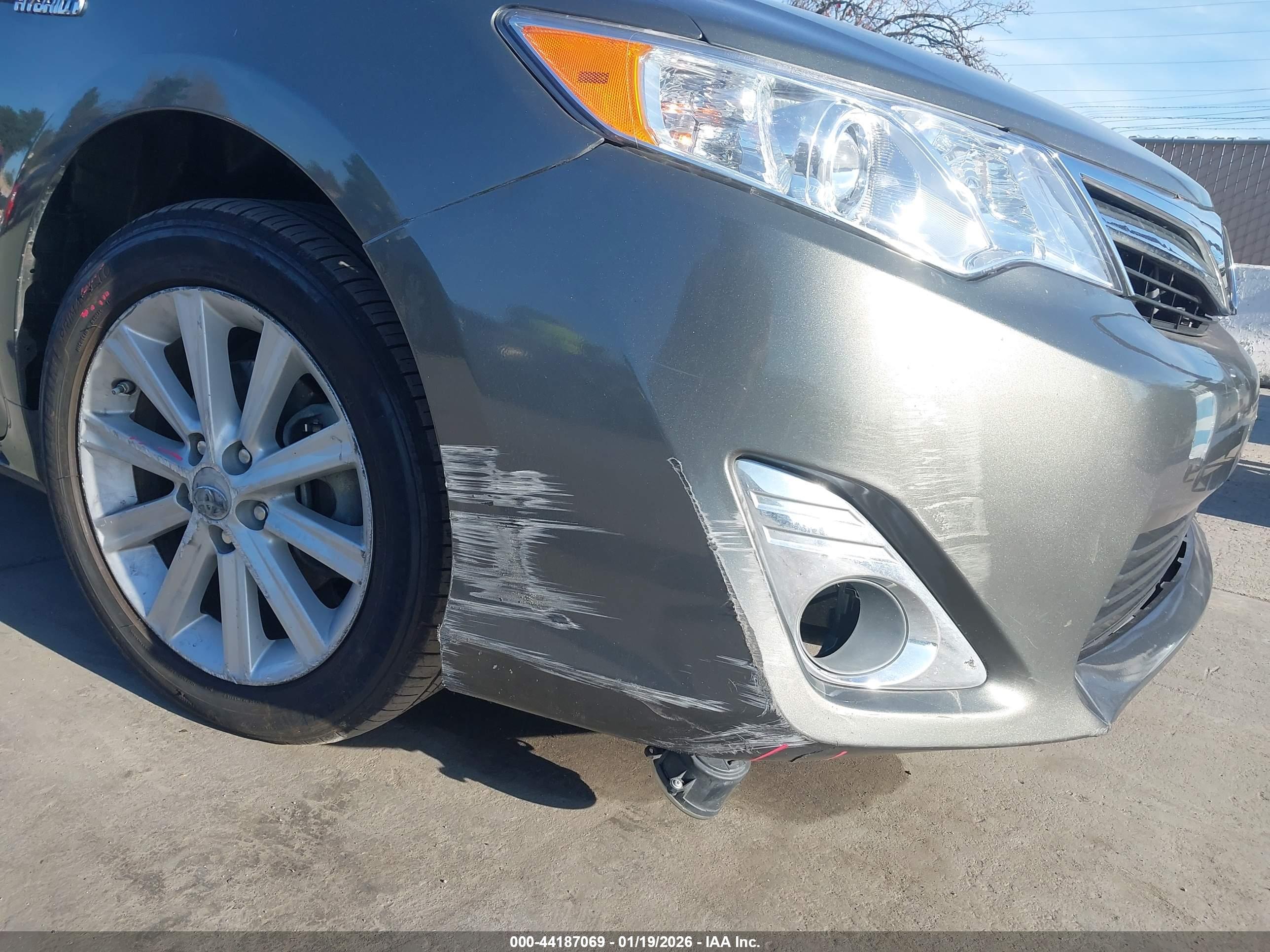 TOYOTA CAMRY image 6