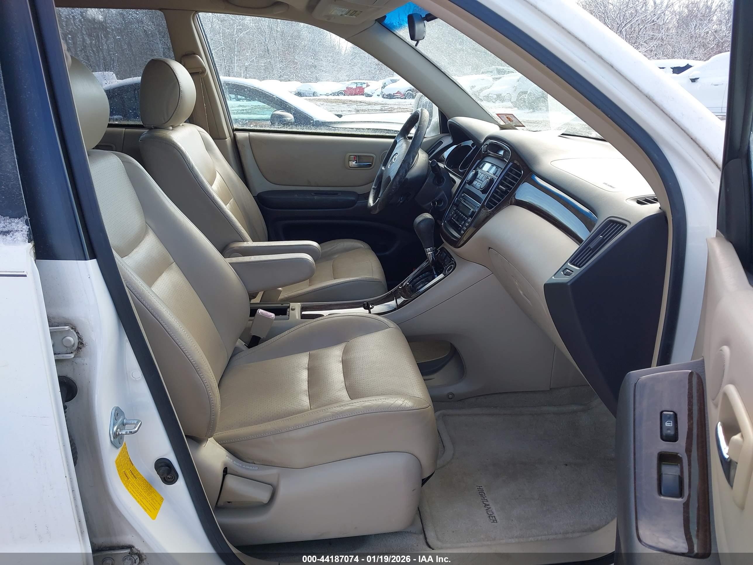 TOYOTA HIGHLANDER image 5