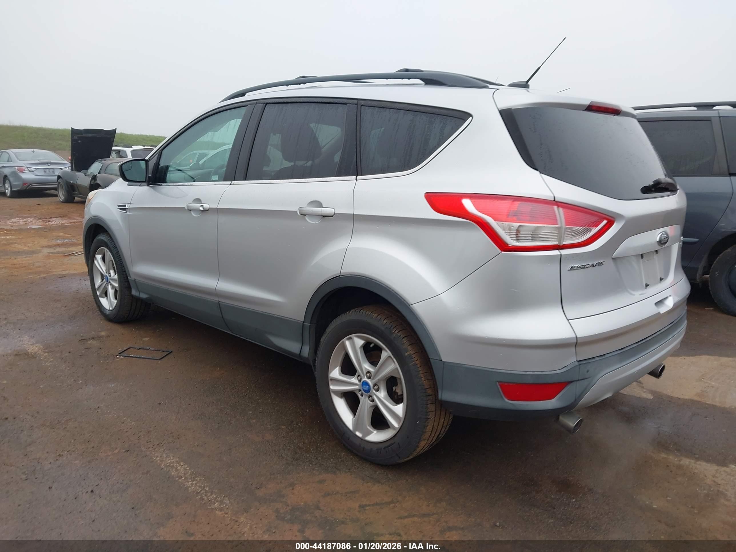 FORD ESCAPE image 3